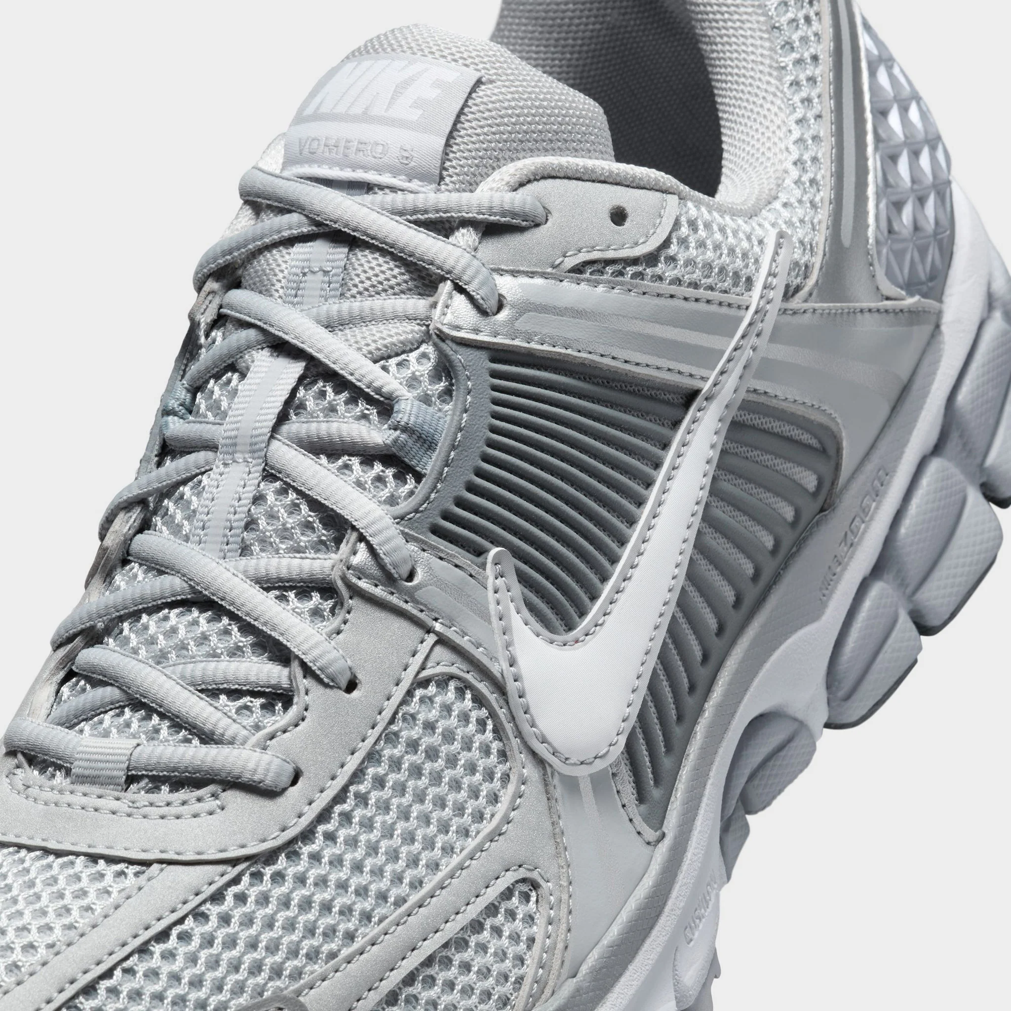 Nike Zoom Vomero 5 Wolf Grey / White - Metallic Silver - Image 3
