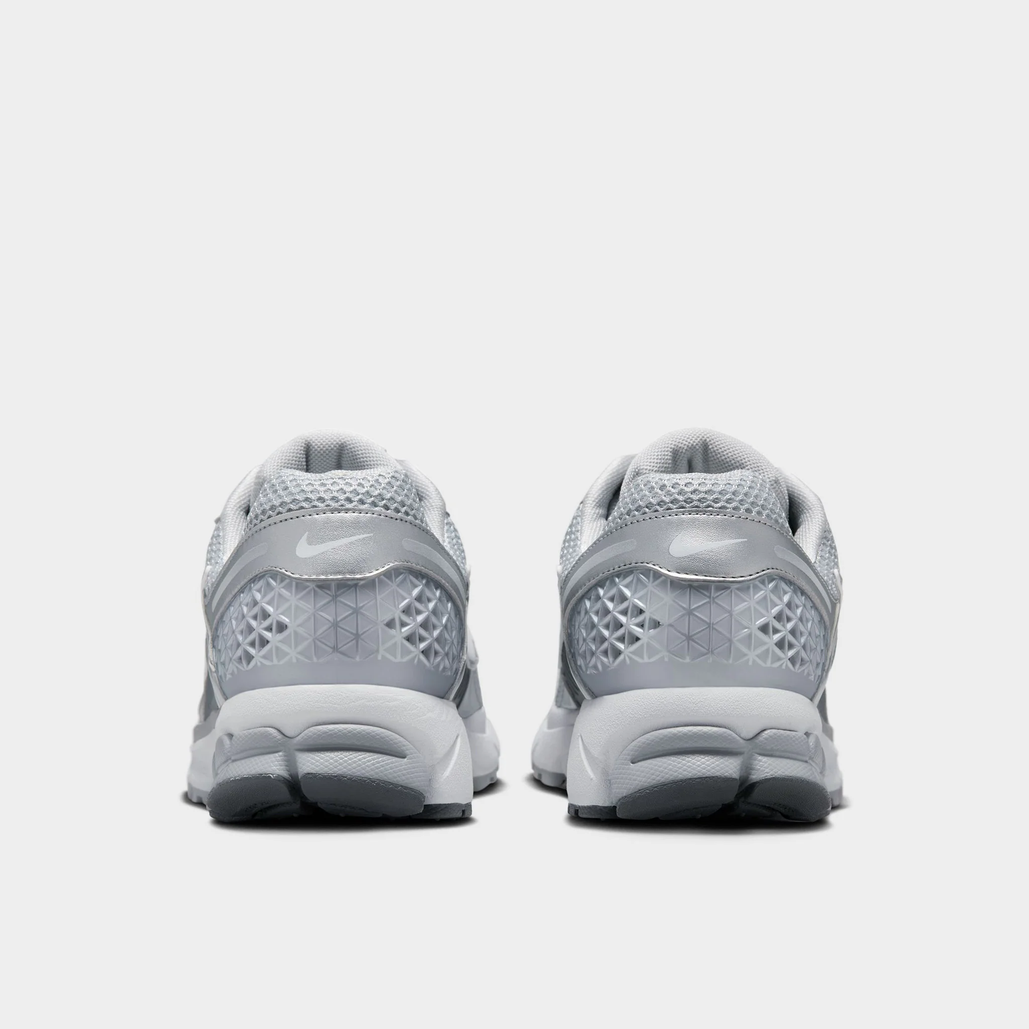 Nike Zoom Vomero 5 Wolf Grey / White - Metallic Silver - Image 4