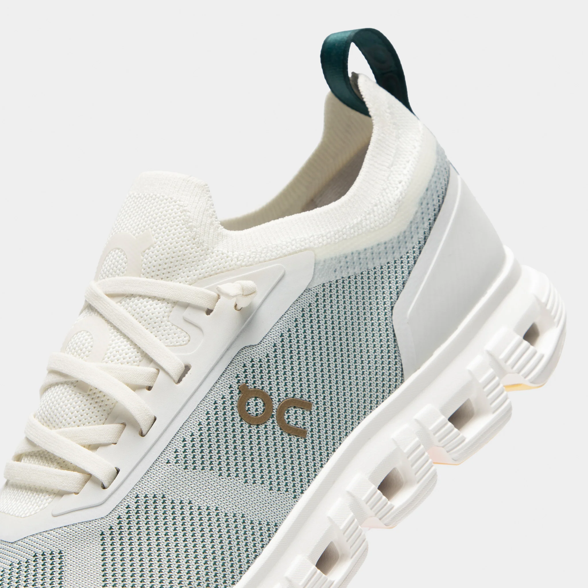 On Cloud 6 Versa White / Green - Gold - Image 3