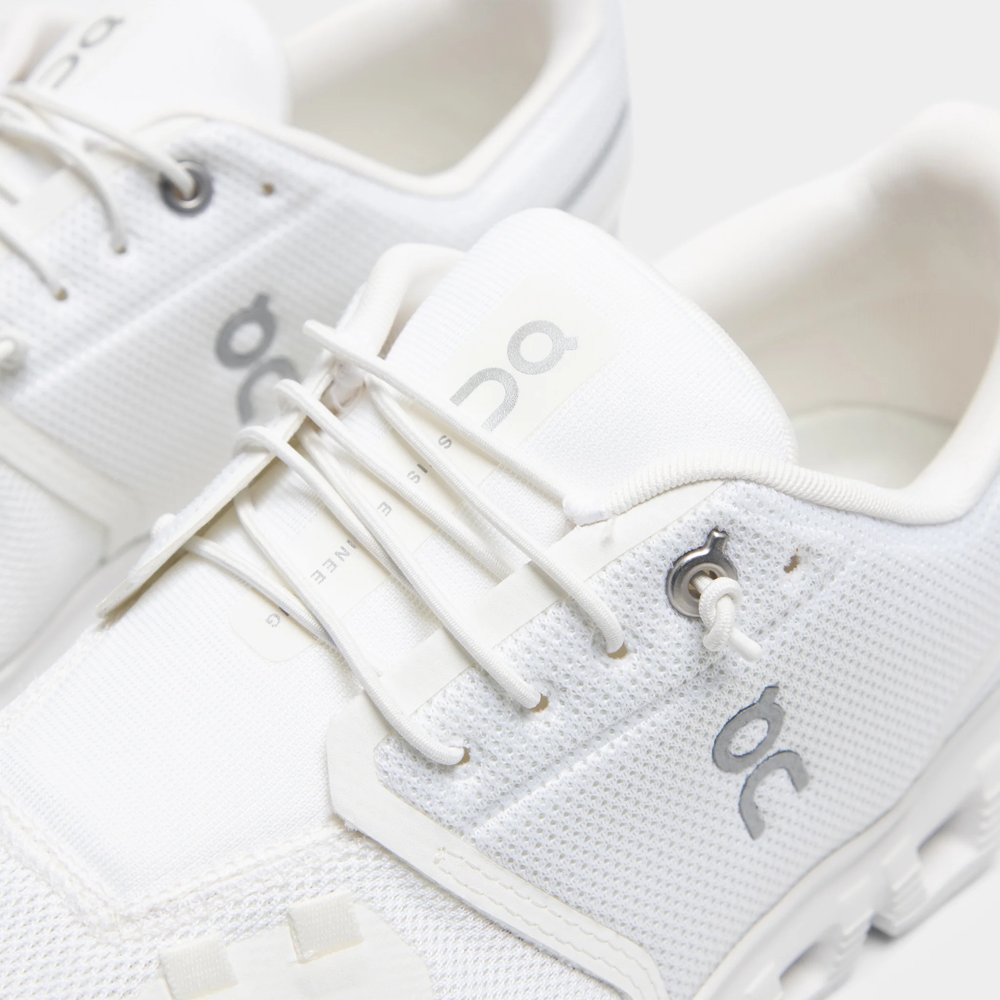 On Cloud 6 M White / White - Image 3
