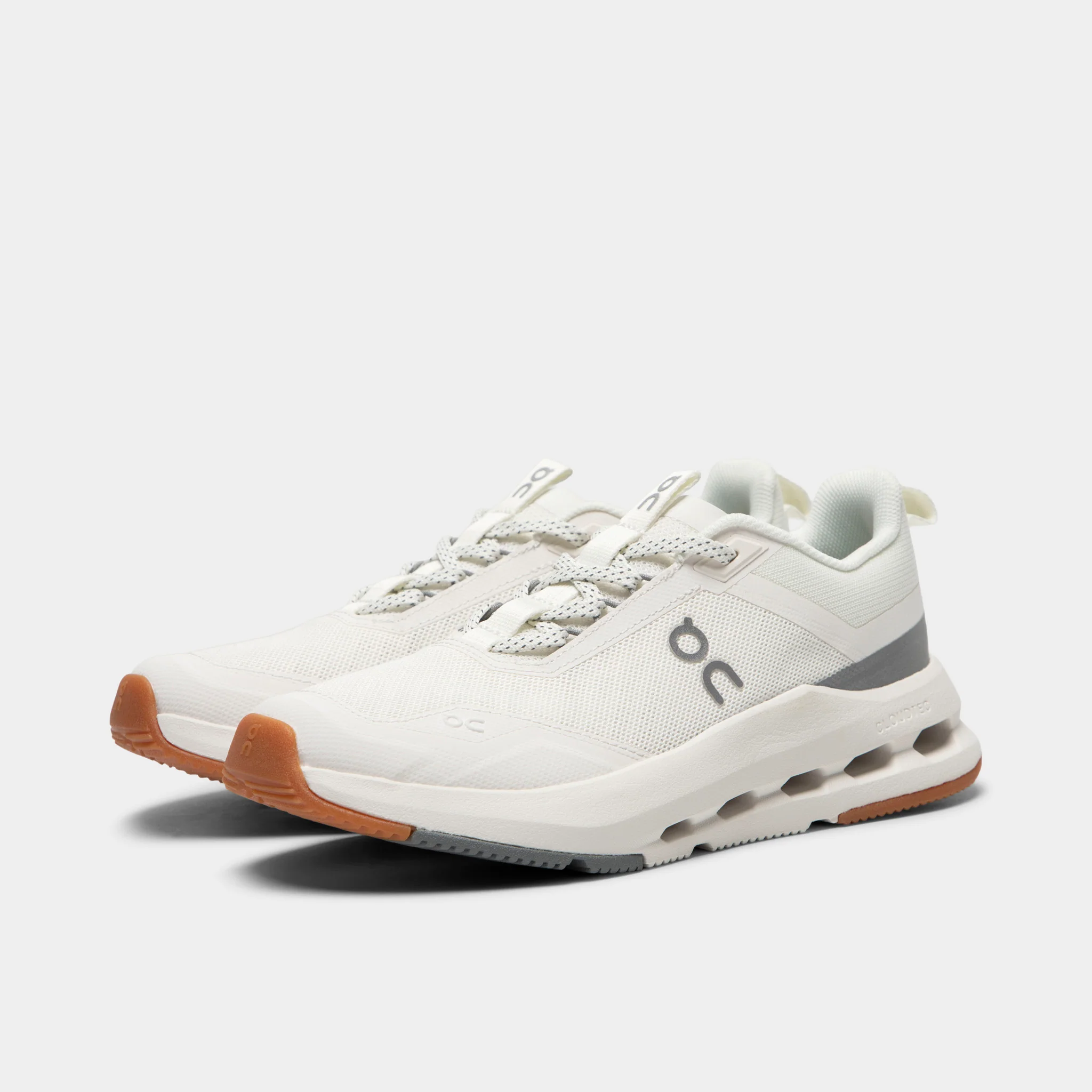 On Juniors' Cloudnova Ivory / Apollo - Image 2