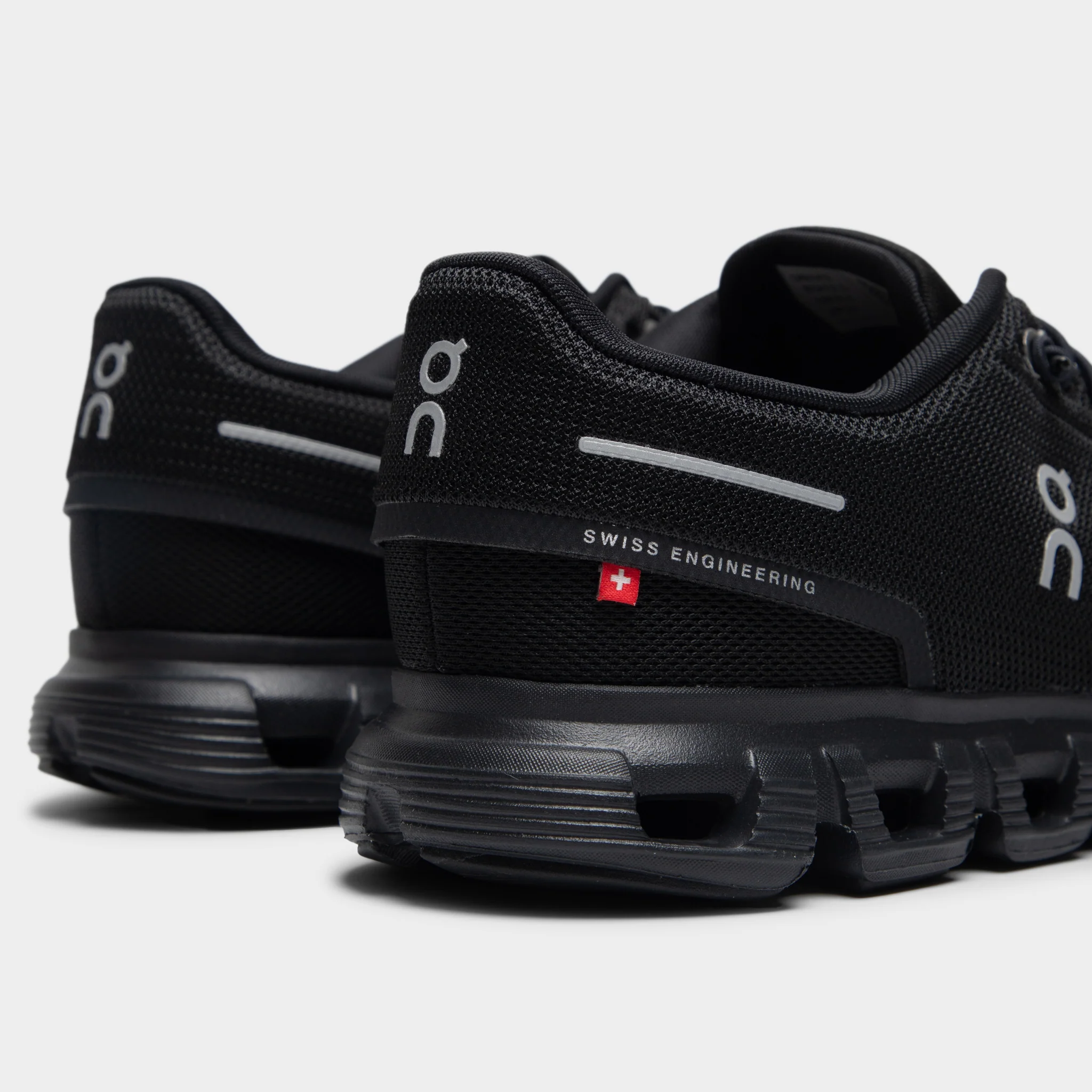 On Cloud 6 Black / Black - Image 3