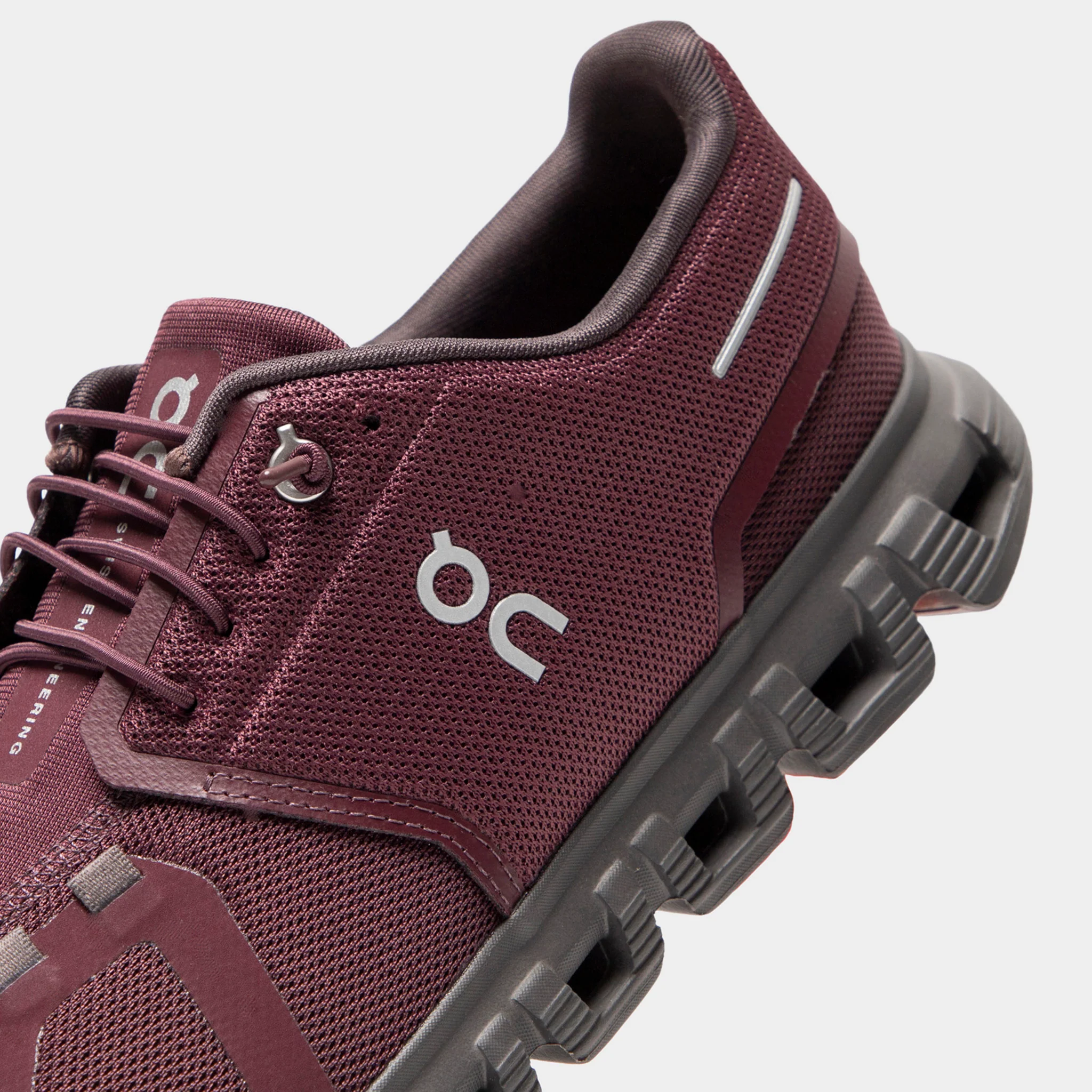 ON Cloud 6 Maroon / Black - Image 3