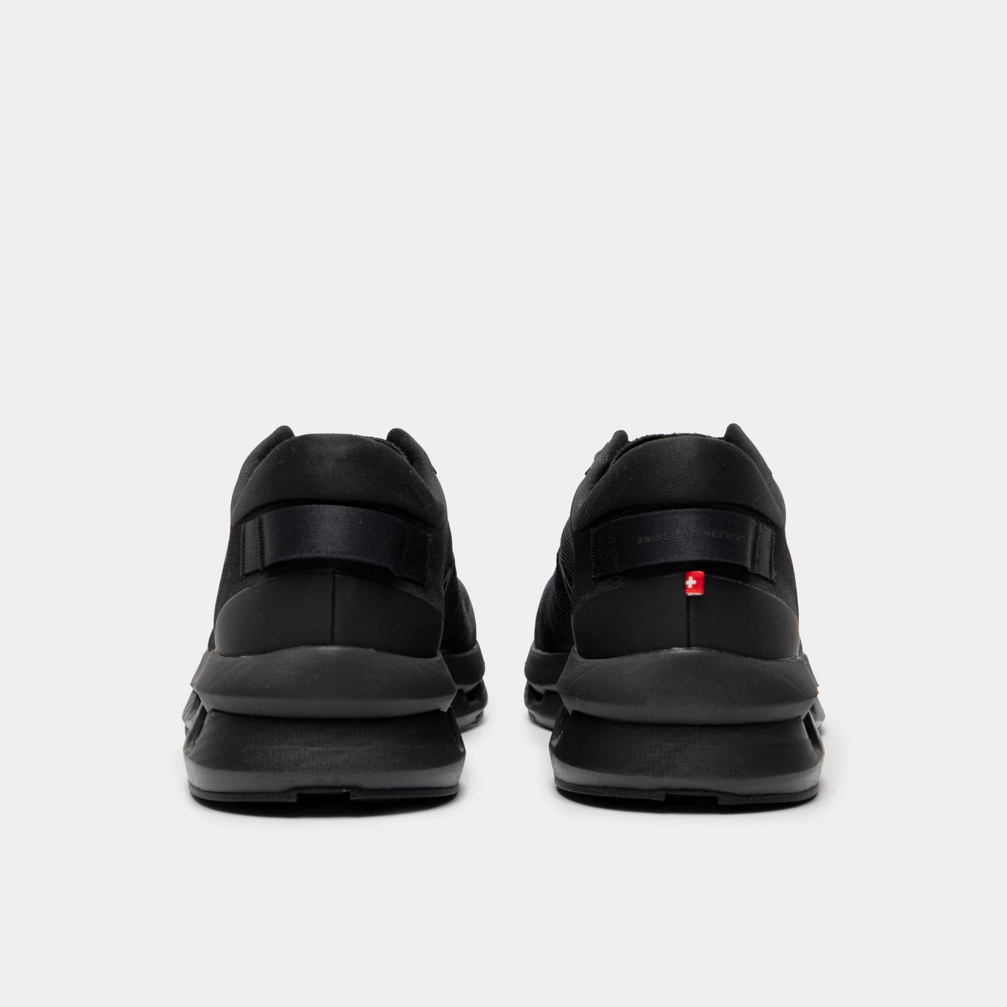 On Cloudzone Black / Black - Image 4