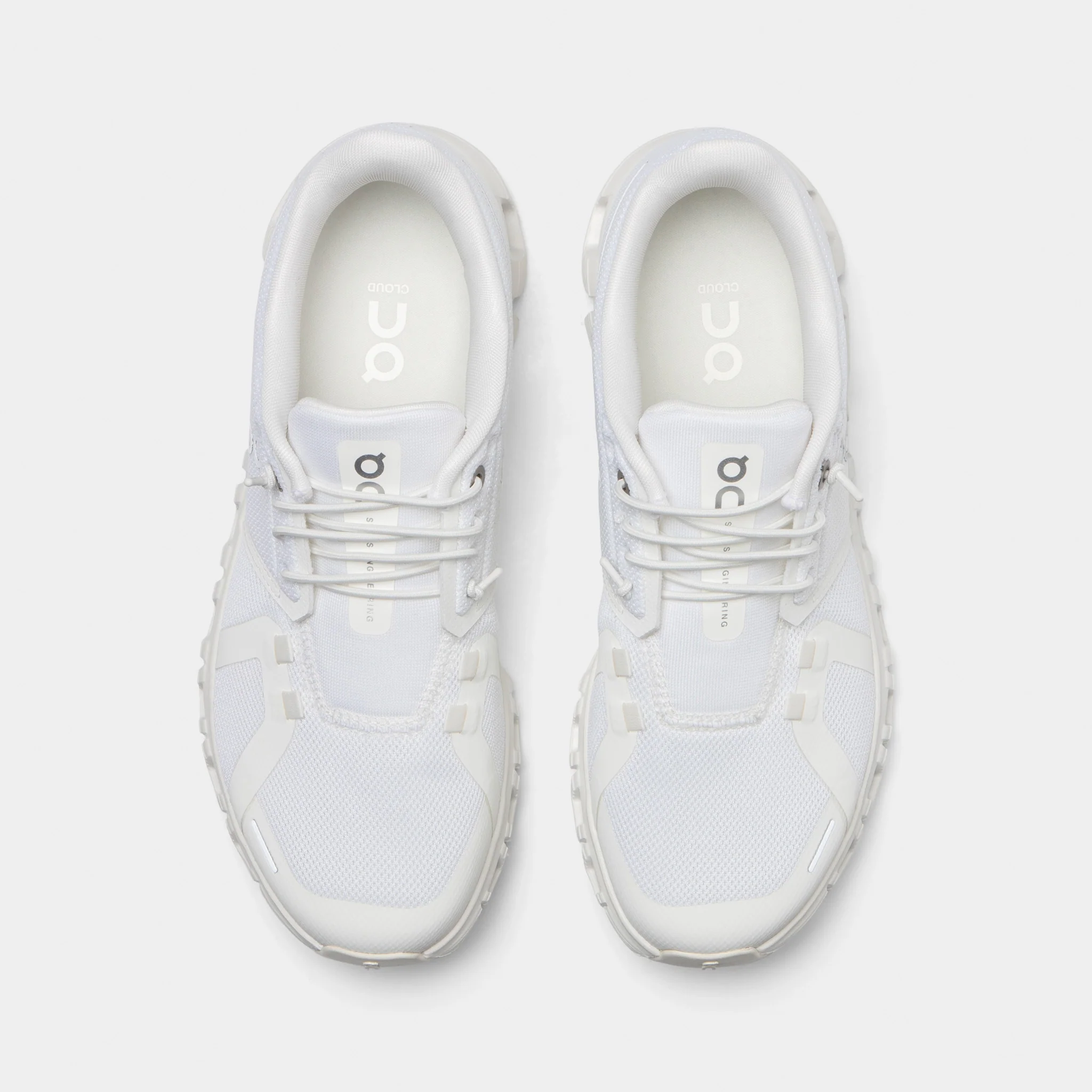 On Women's Cloud 6 White / White - Image 5