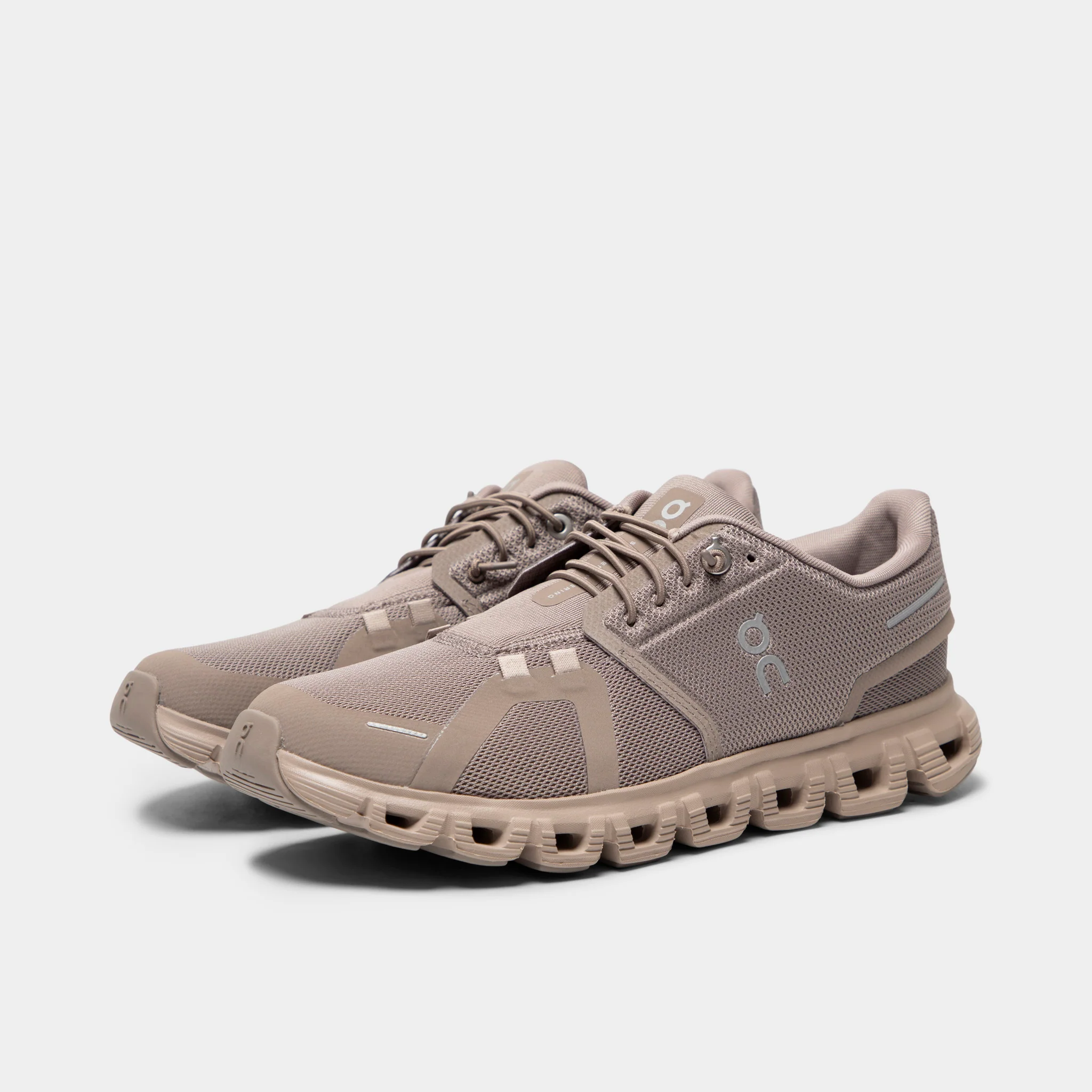 On Women's Cloud 6 Cinder / Fog - Image 2