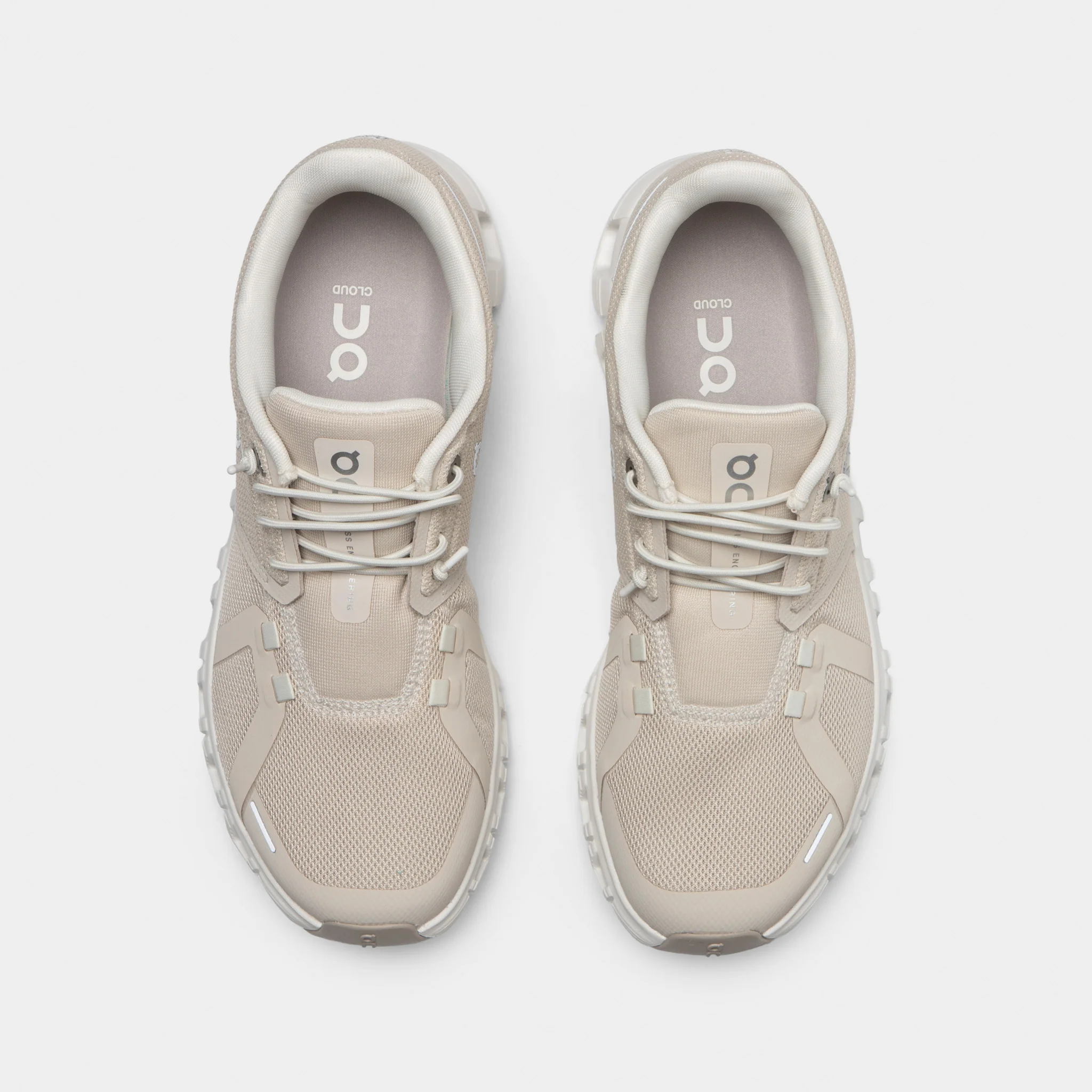 On Women's Cloud 6 Pearl / White - Image 5