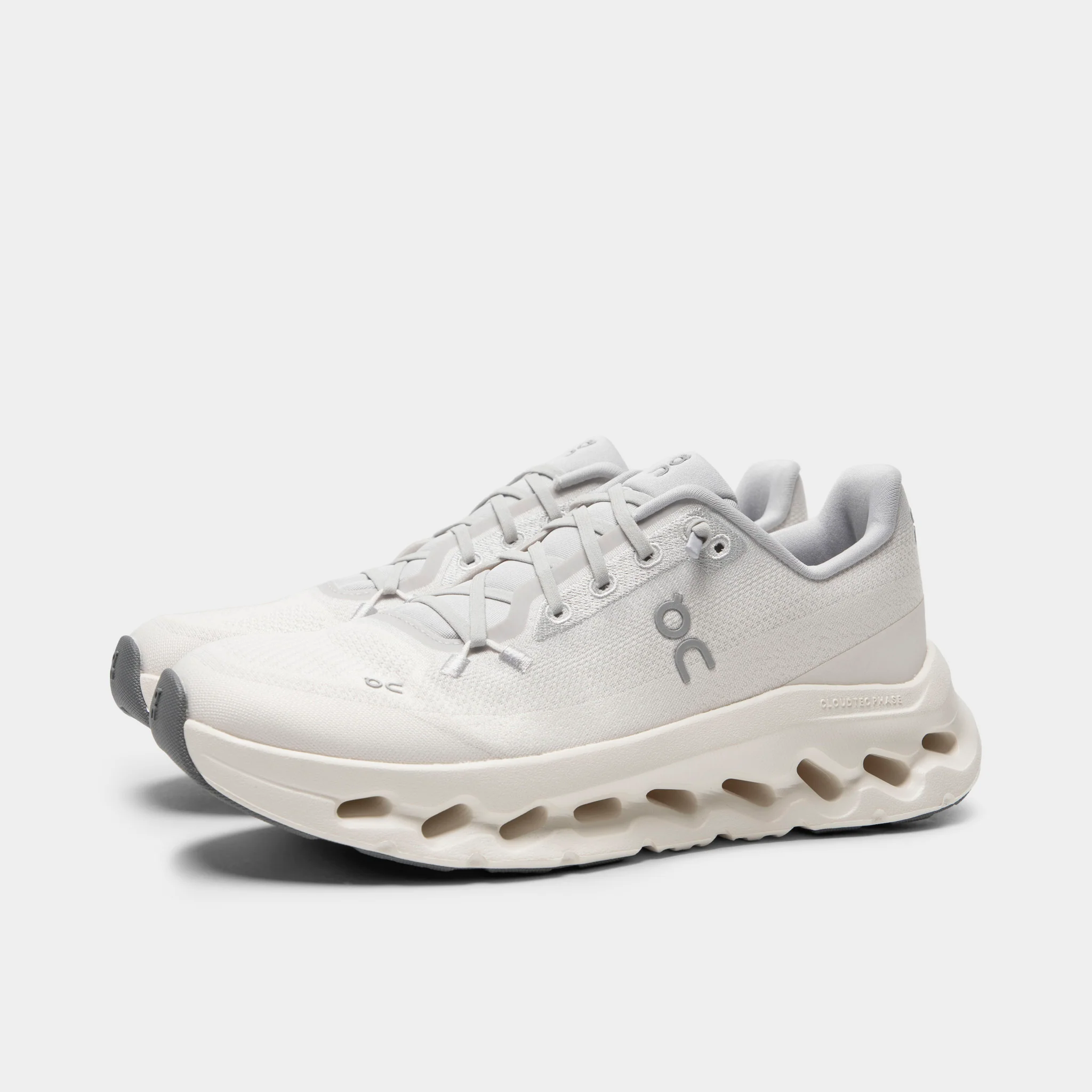 On Women's Cloudtilt Glacier / Ivory - Image 2