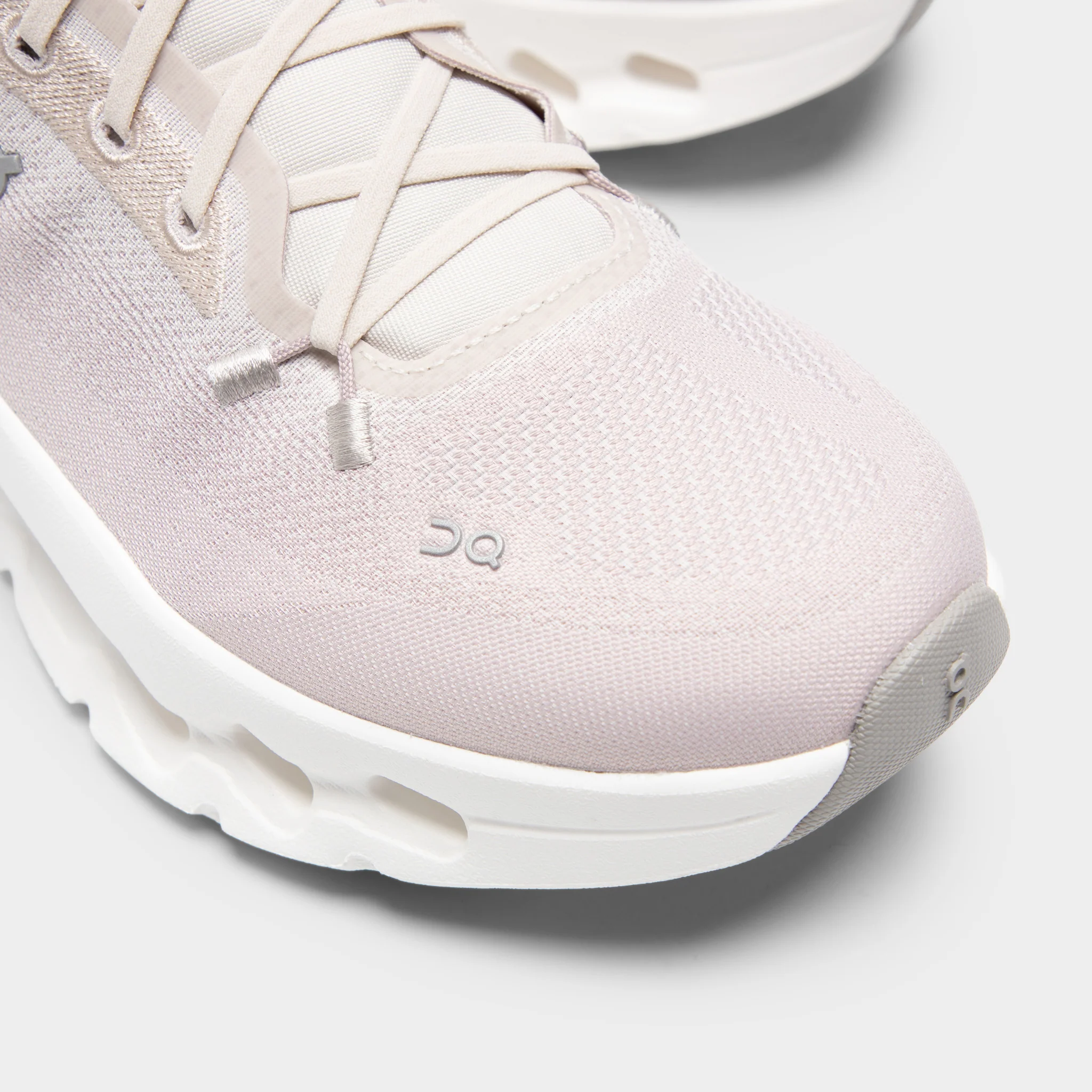 On Women's Cloudtilt Pearl / Fade - Image 3