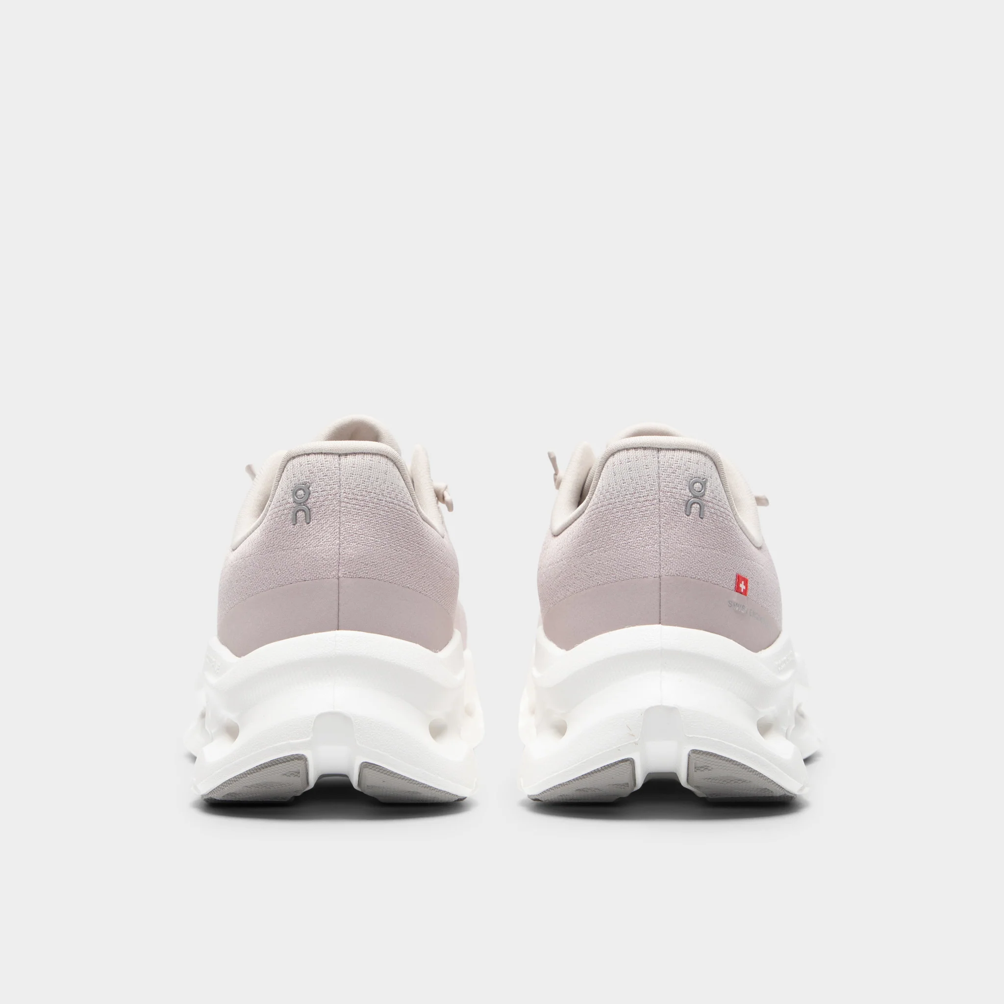 On Women's Cloudtilt Pearl / Fade - Image 4