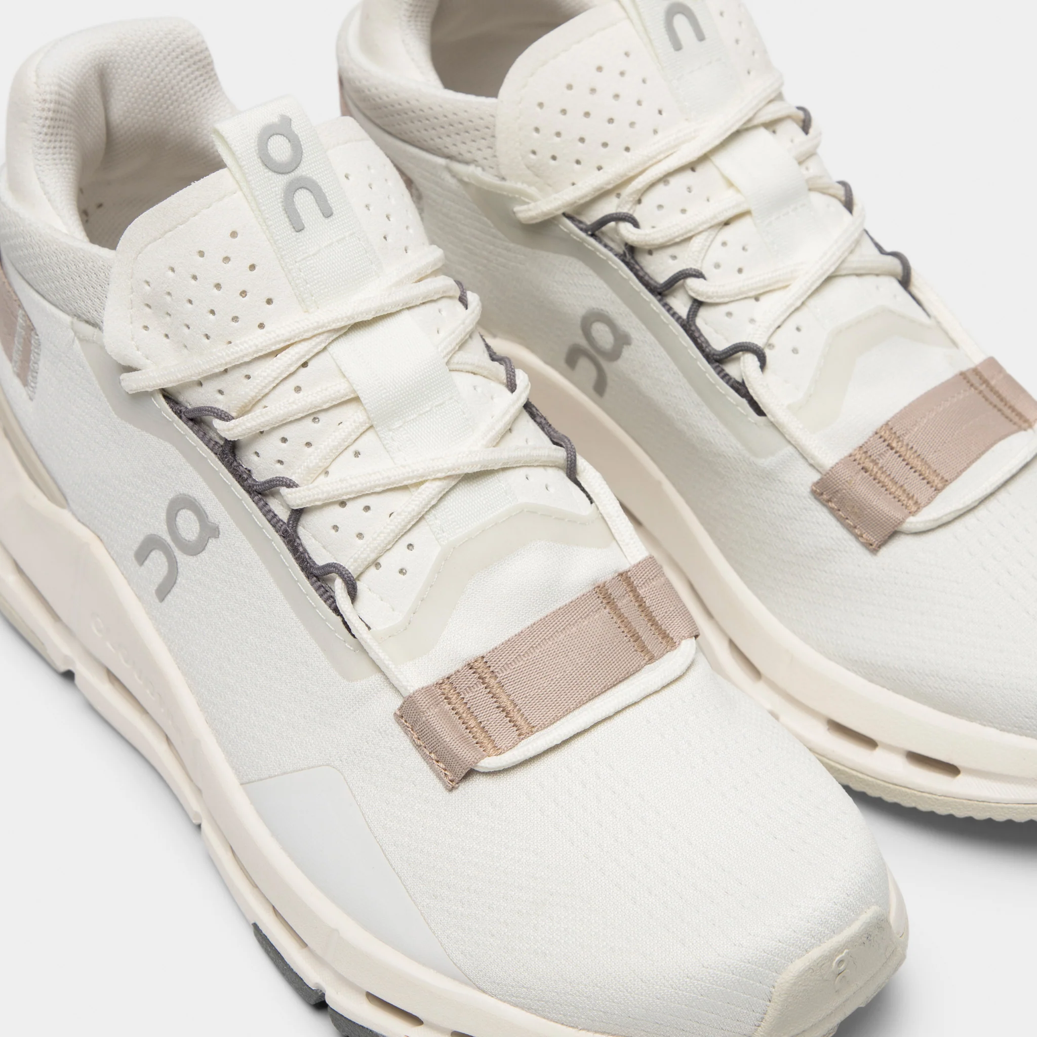 On Women's Cloudnova 2 Ice / Sand - Image 3