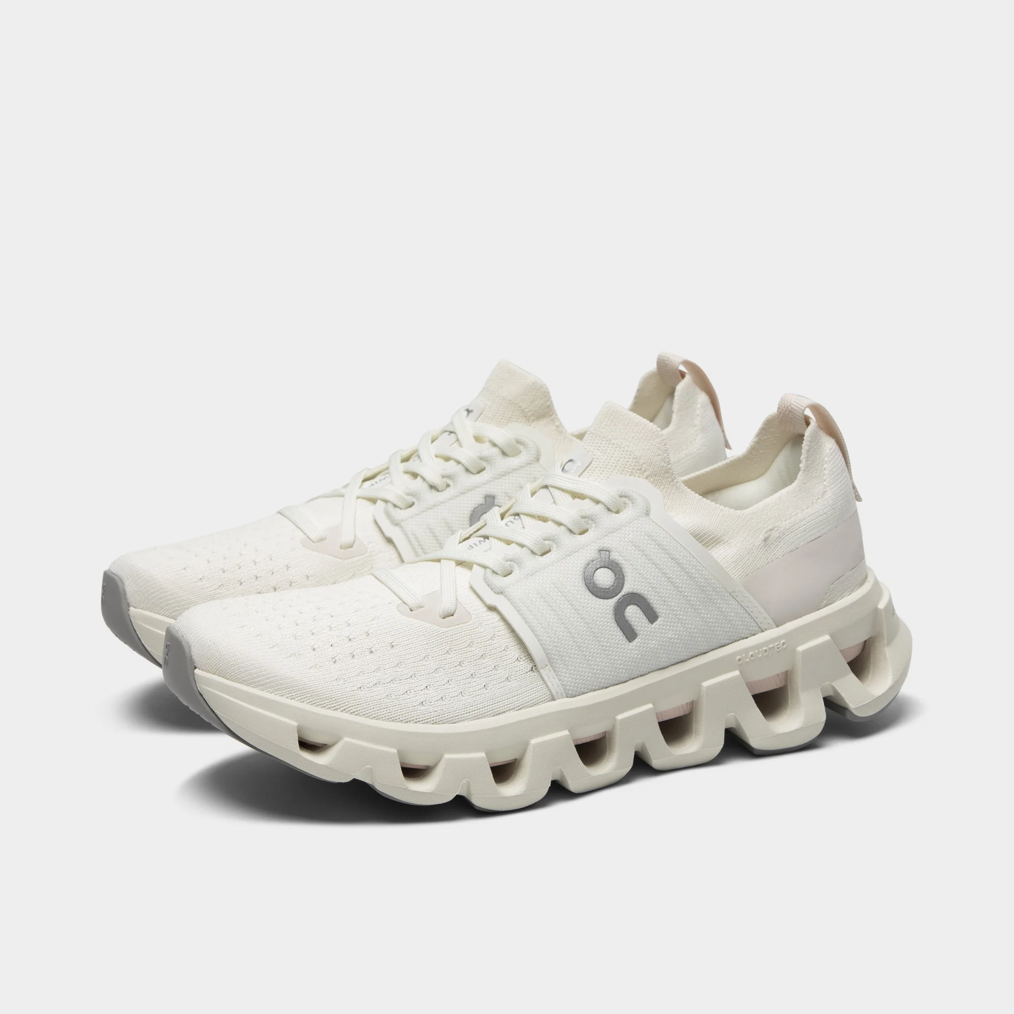 On Women's Cloudswift 4 Ivory / Sand - Image 2