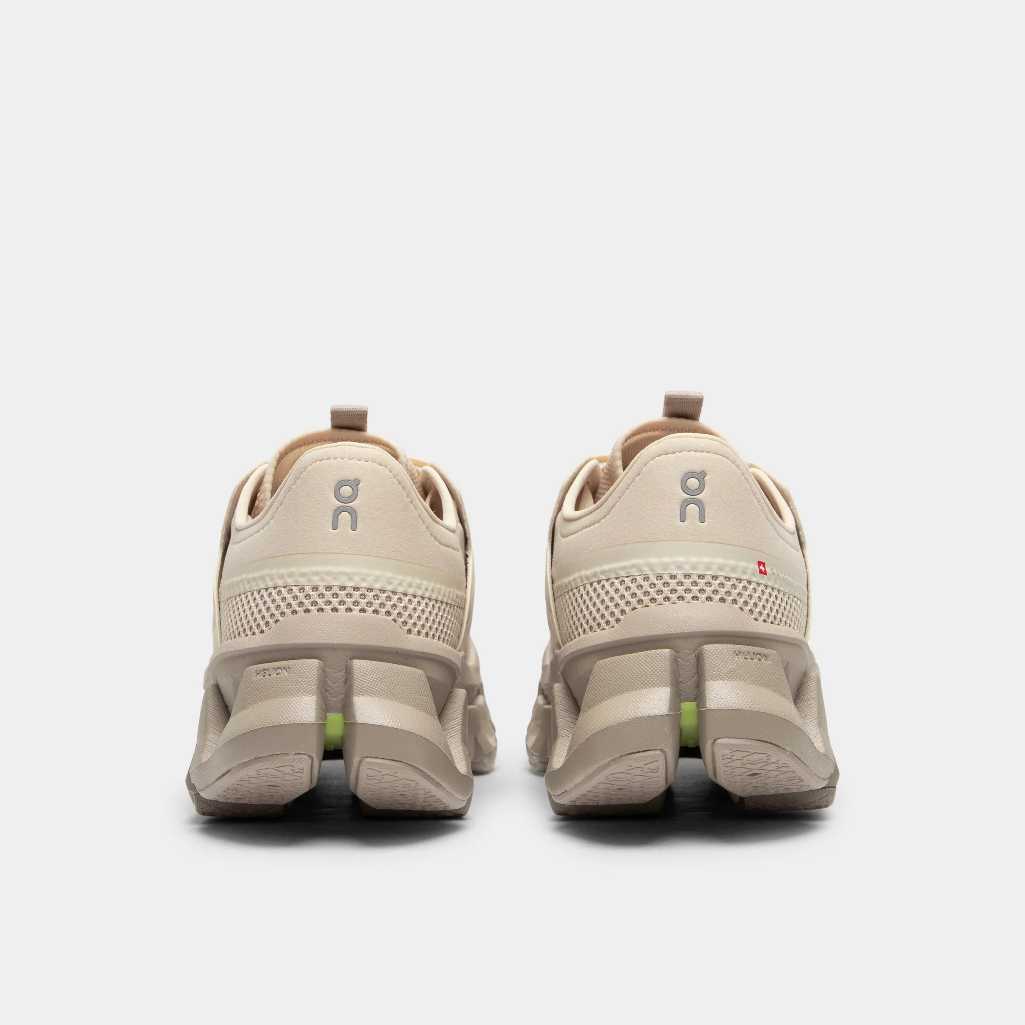 On Women's Cloudswift Amp Sand / Desert - Image 4