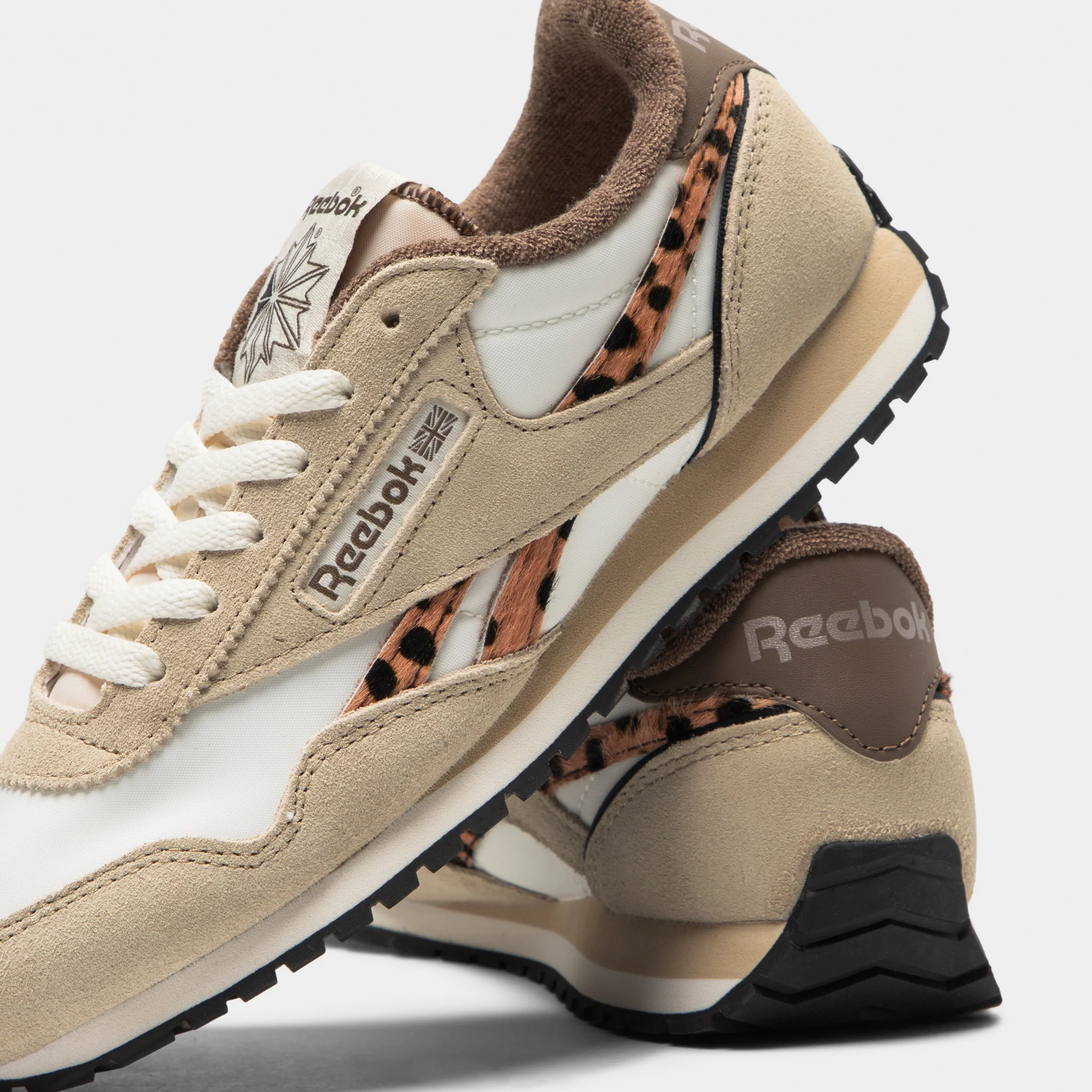Reebok Women's Classic AZ Chalk / Classic Beige - Trek Grey - Image 3