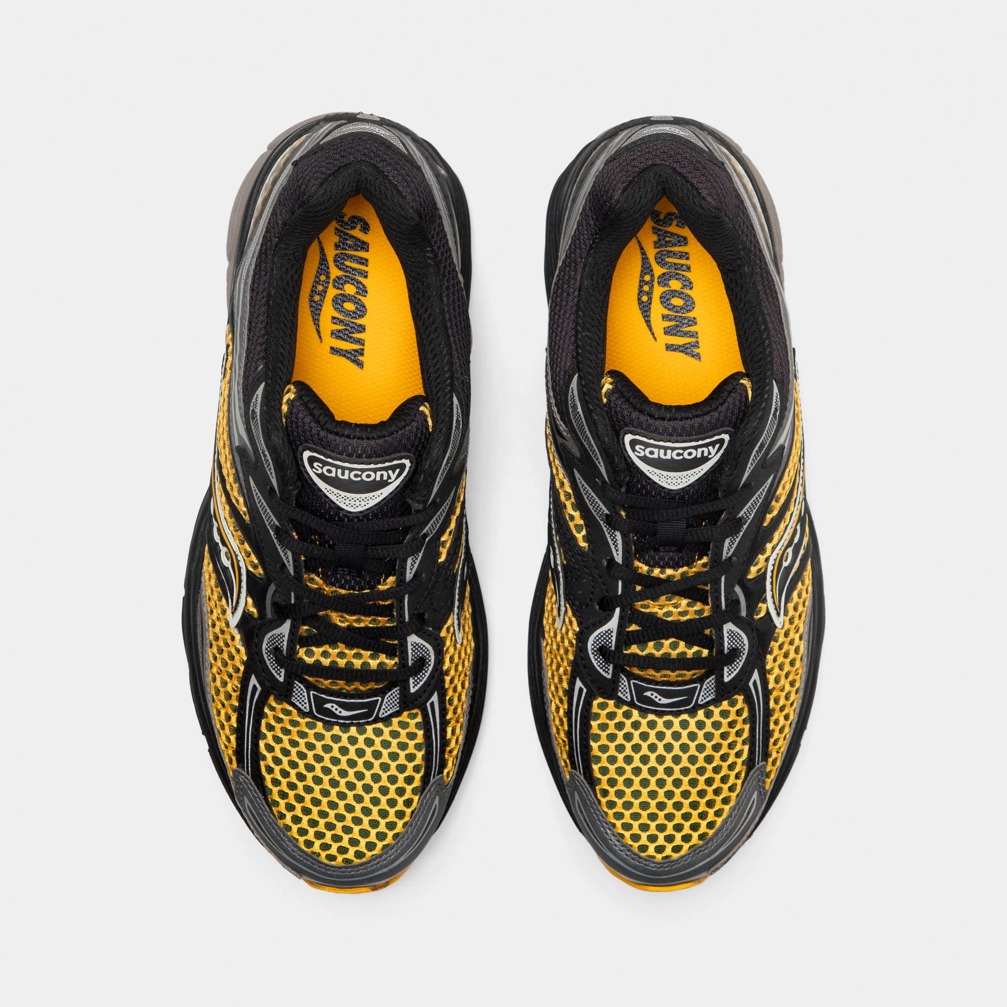 Saucony ProGrid Omni 9 Black / Gold - Image 5