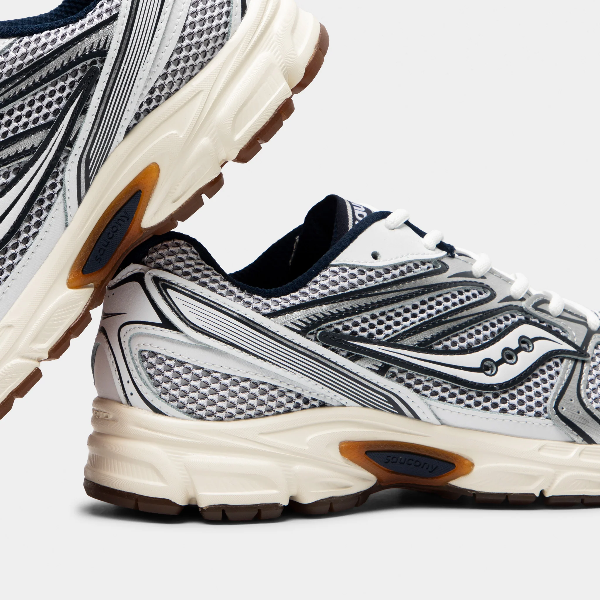 Saucony Ride Millennium White / Navy - Image 3