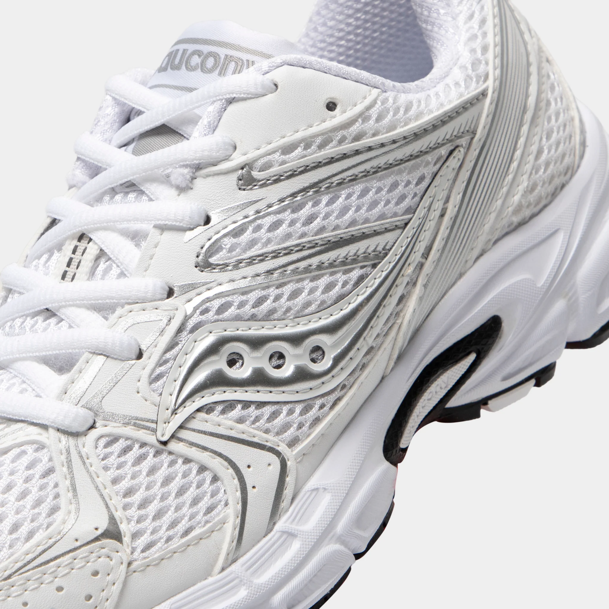 Saucony Women's Ride Millennium White / Silver - Image 3