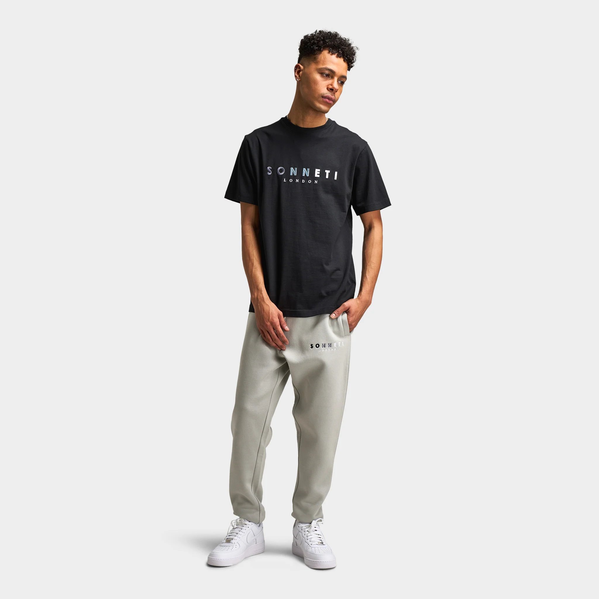 Sonneti Hare Graphic T-Shirt / Black - Image 5