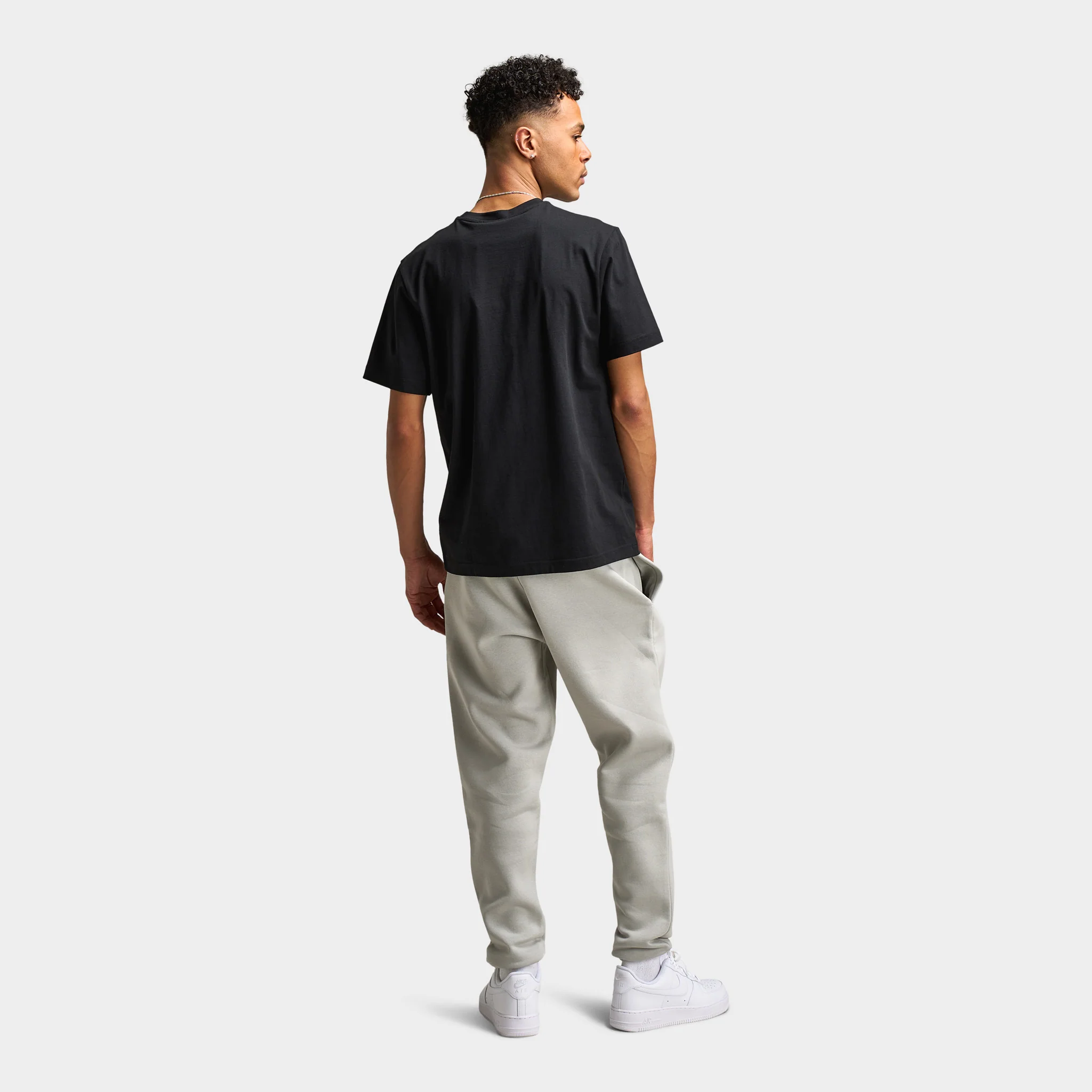 Sonneti Hare Graphic T-Shirt / Black - Image 6