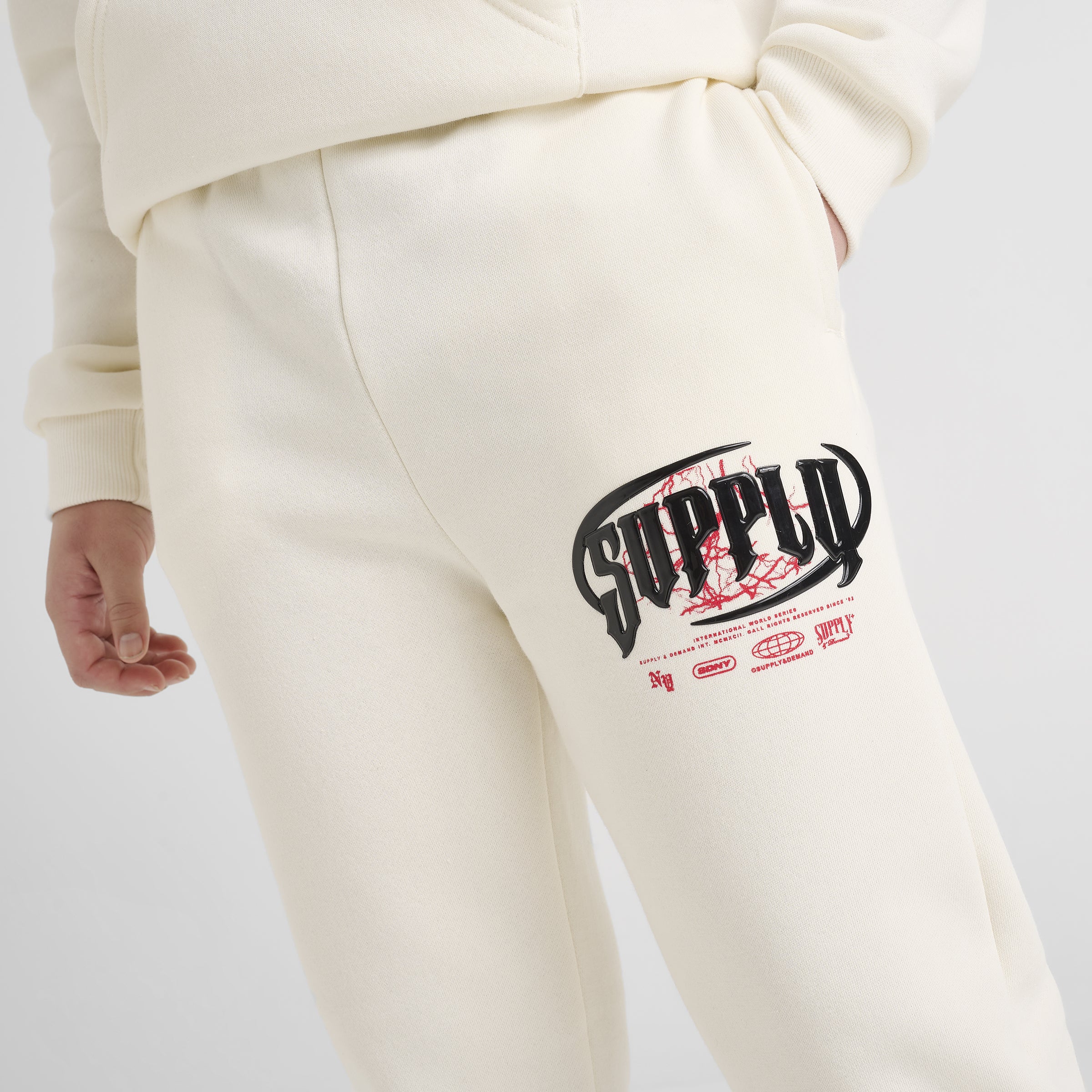 Supply & Demand Junior Boys' Chrome Jogger Pants Tofu / Chinese Red - Image 4