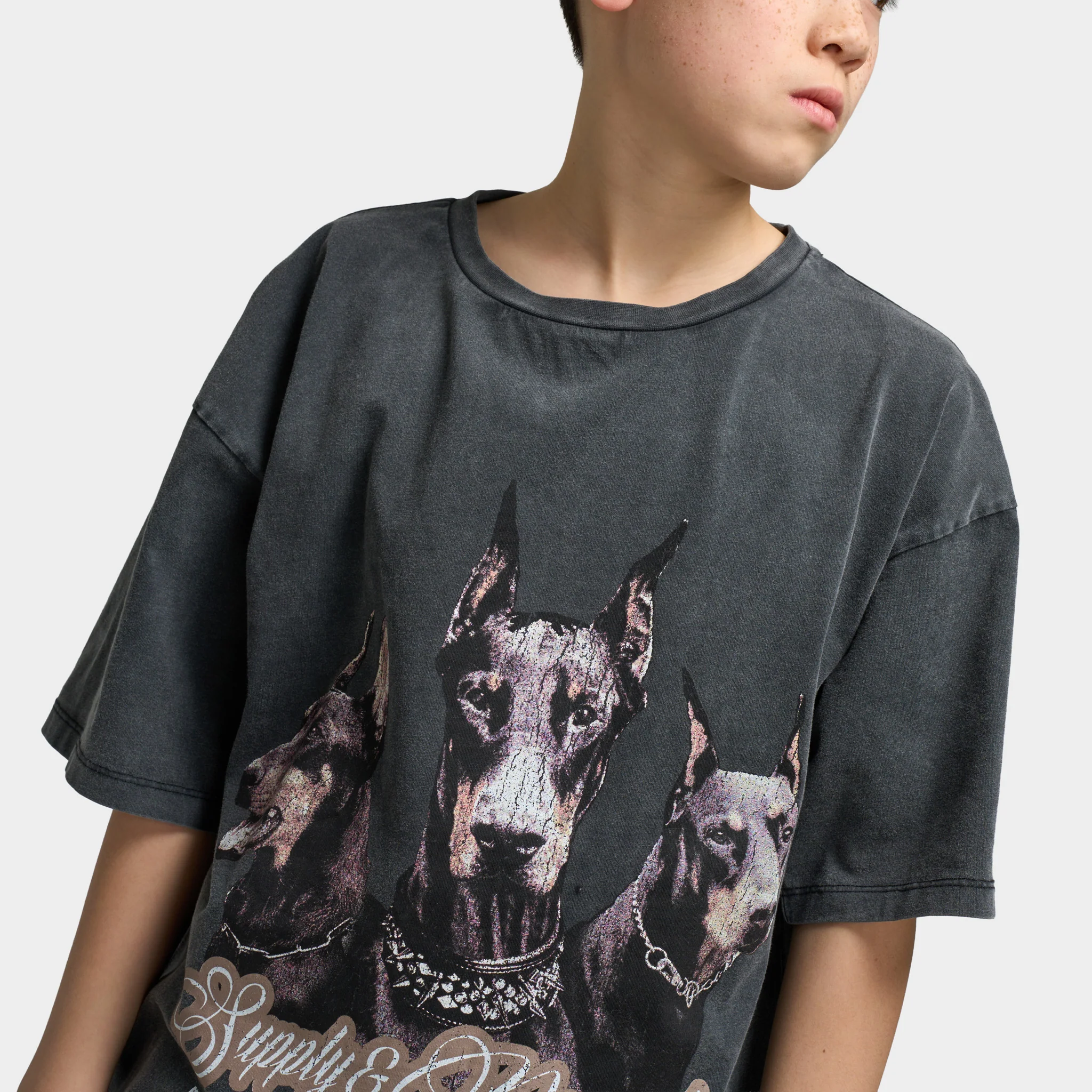 Supply & Demand Juniors' Brooke T-Shirt / Black - Image 3