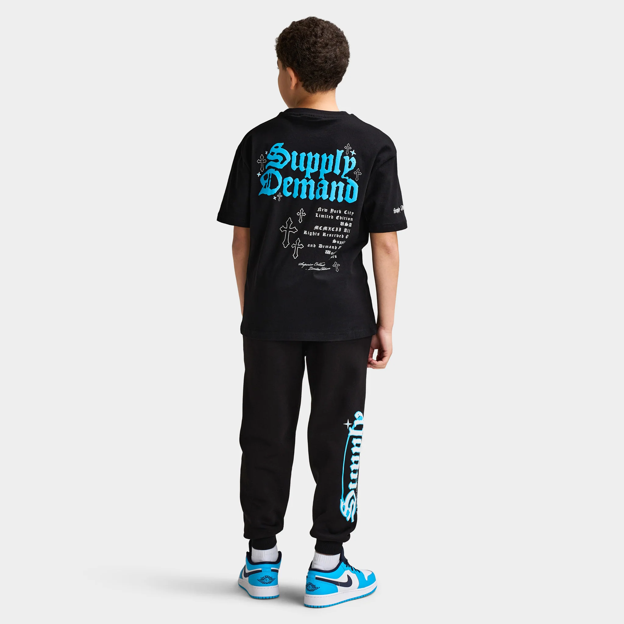 Supply & Demand Juniors' Treport T-Shirt / Black - Image 6