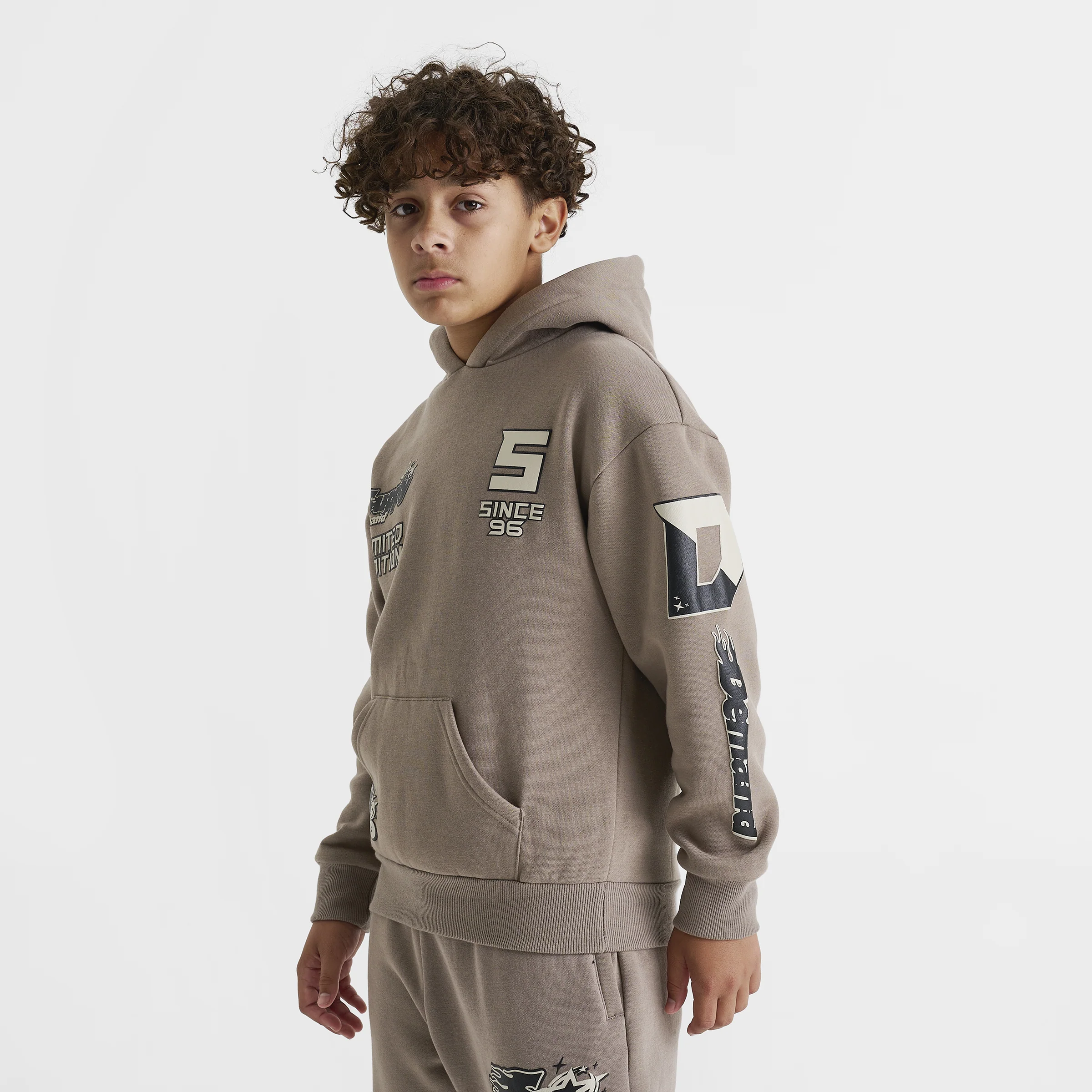 Supply & Demand Juniors' Urban Pullover Hoodie / Driftwood - Image 3