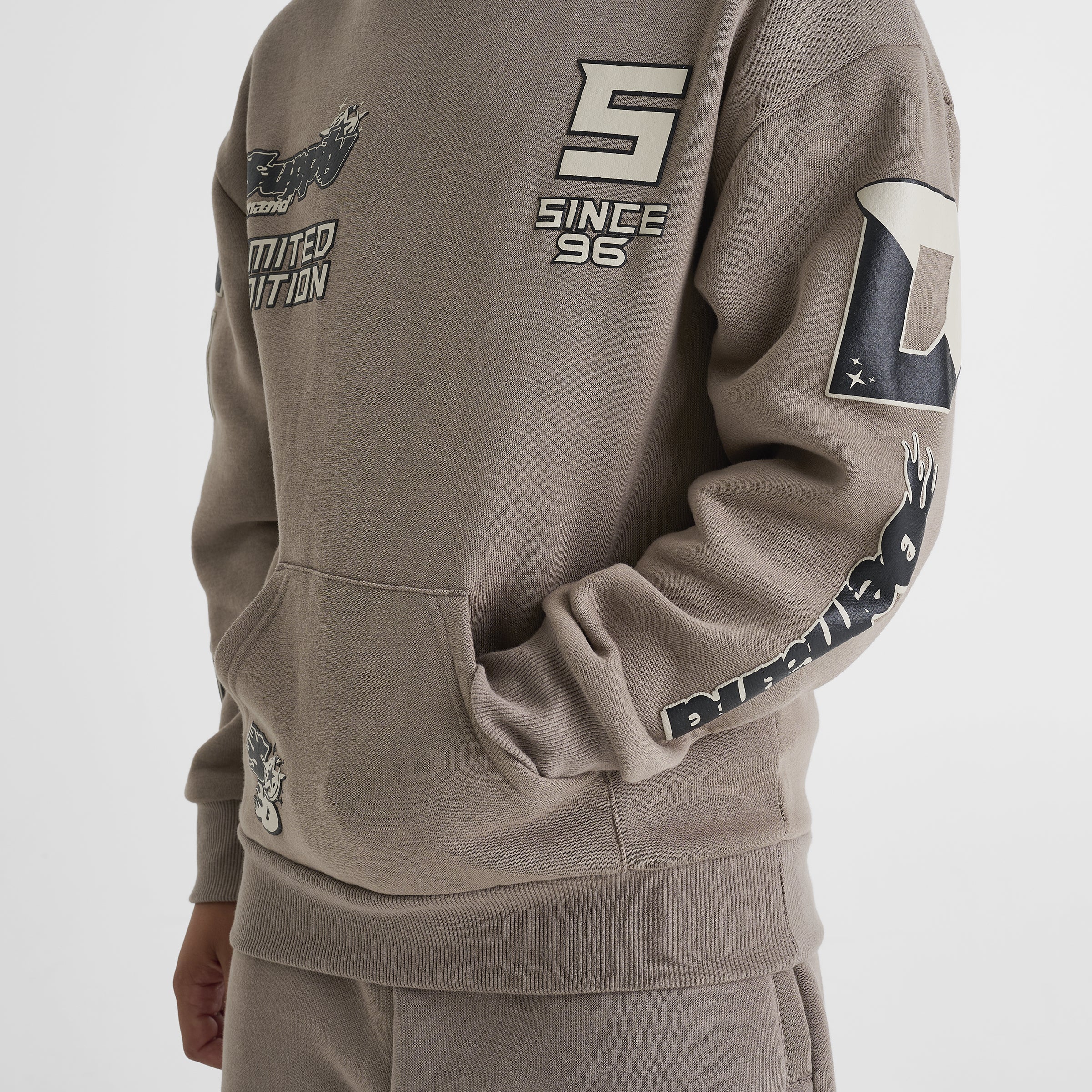 Supply & Demand Juniors' Urban Pullover Hoodie / Driftwood - Image 4