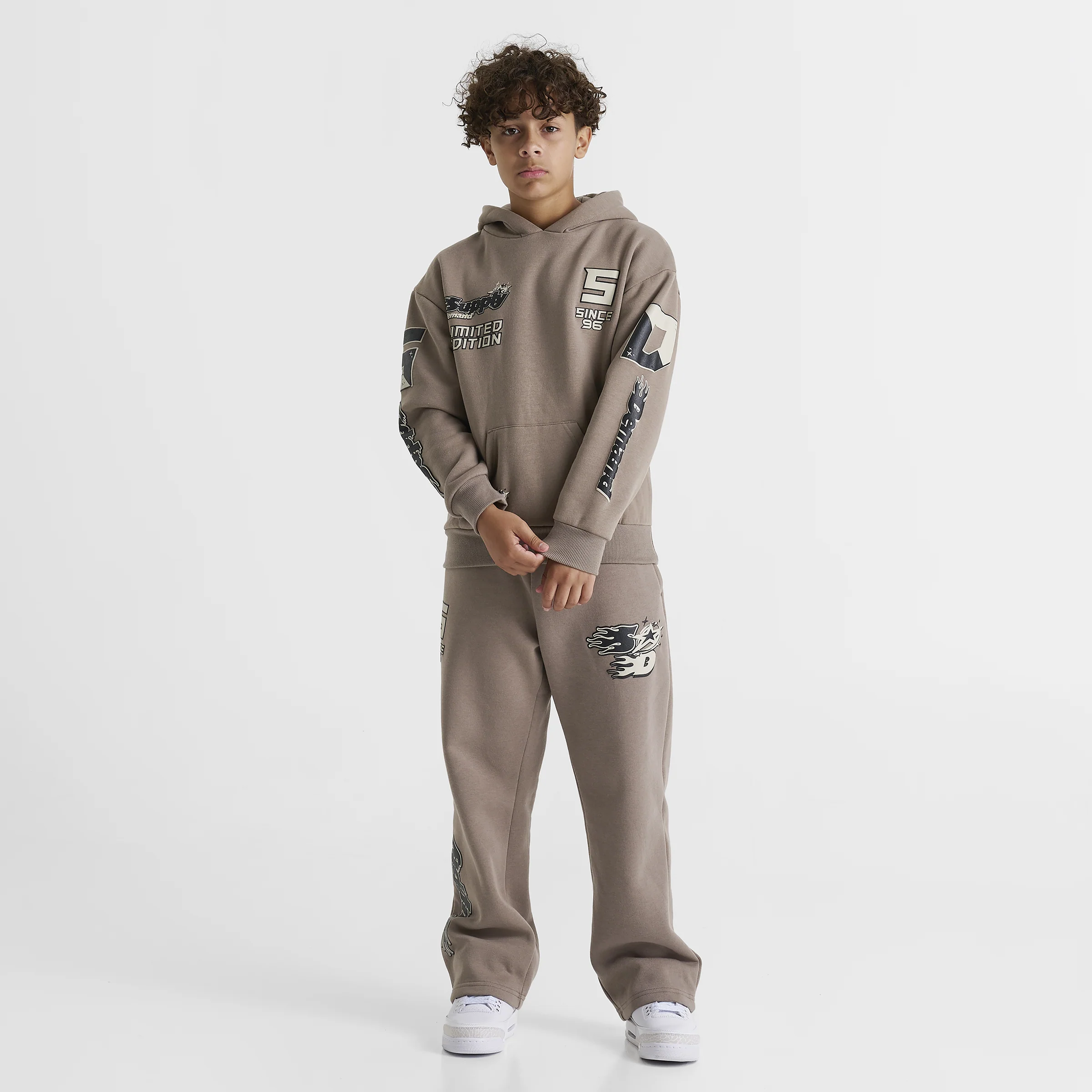 Supply & Demand Juniors' Urban Pullover Hoodie / Driftwood - Image 6