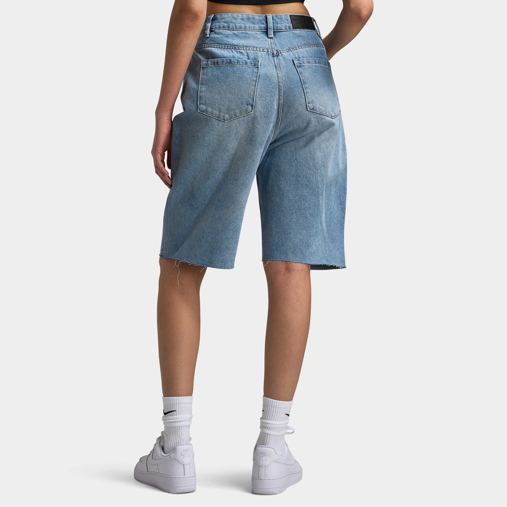 Supply & Demand Womens' Bleek Denim Shorts / Light Wash Denim - Image 2