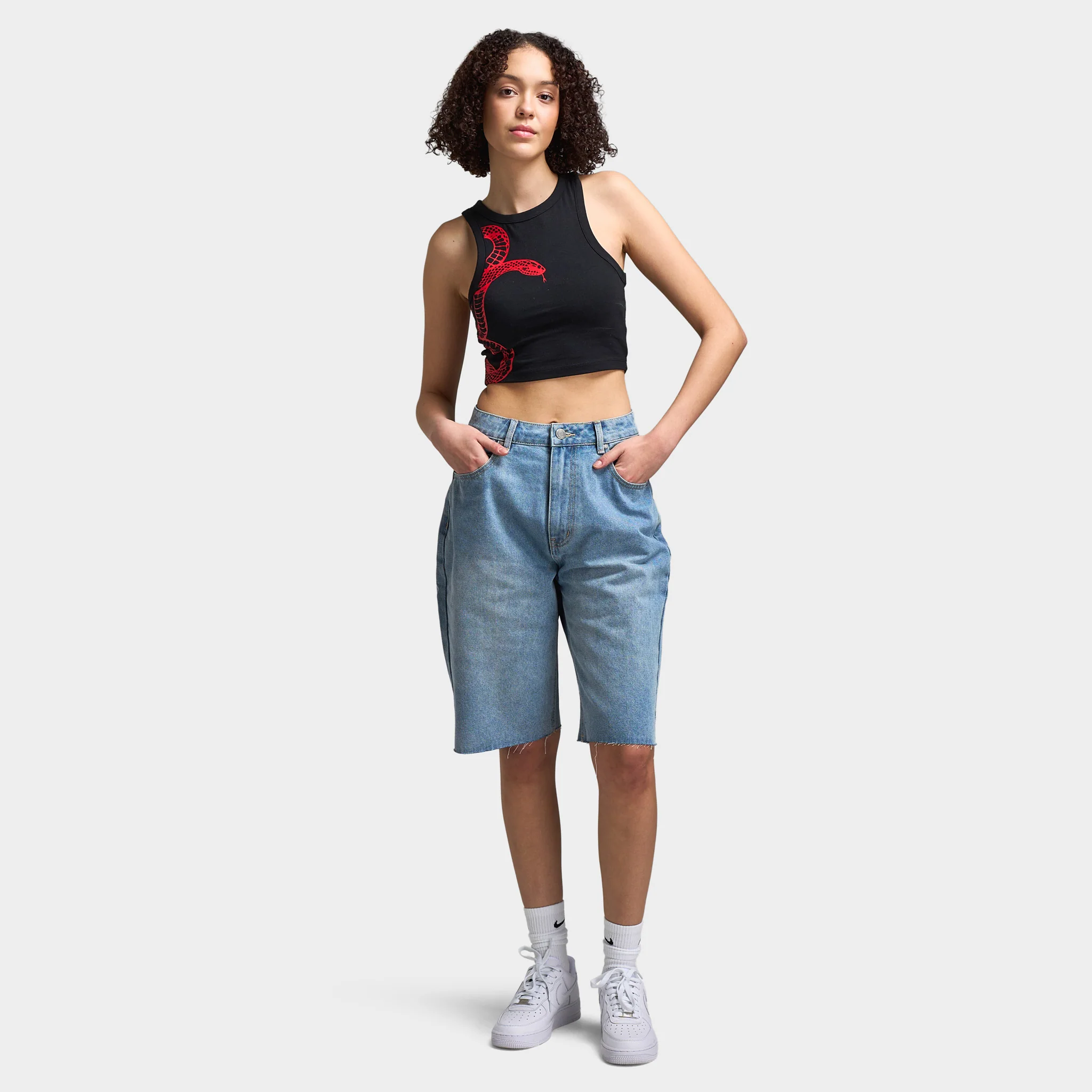 Supply & Demand Womens' Bleek Denim Shorts / Light Wash Denim - Image 6
