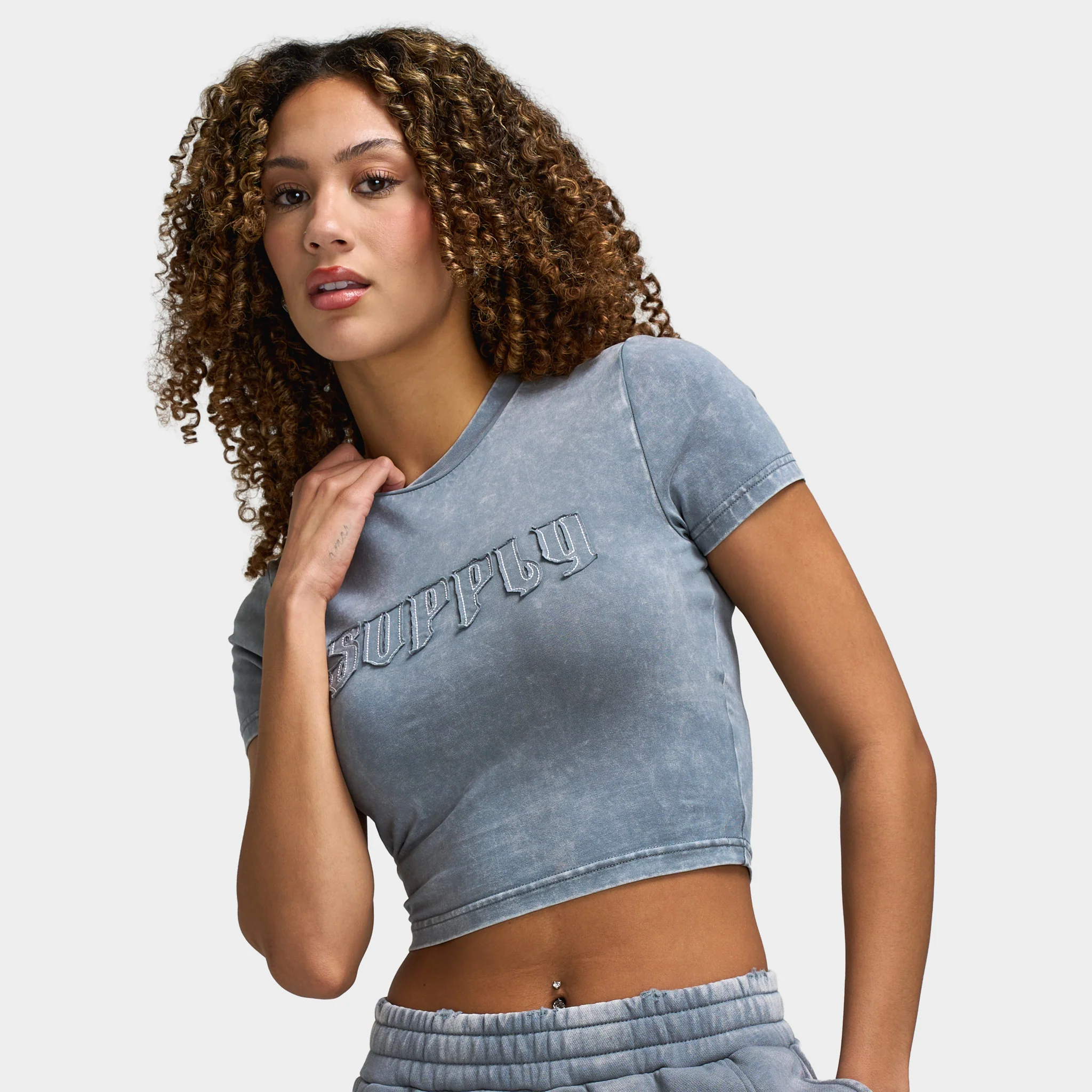 Supply & Demand Women's Raw Slim Tee / Grey Shingles - Image 3