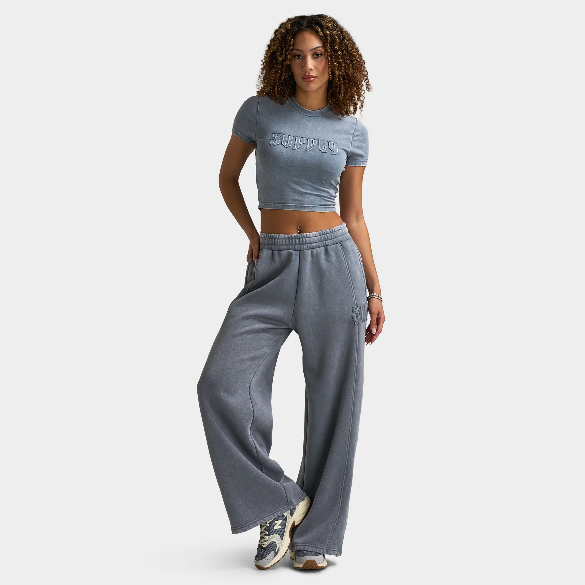 Supply & Demand Women's Raw Slim Tee / Grey Shingles - Image 6