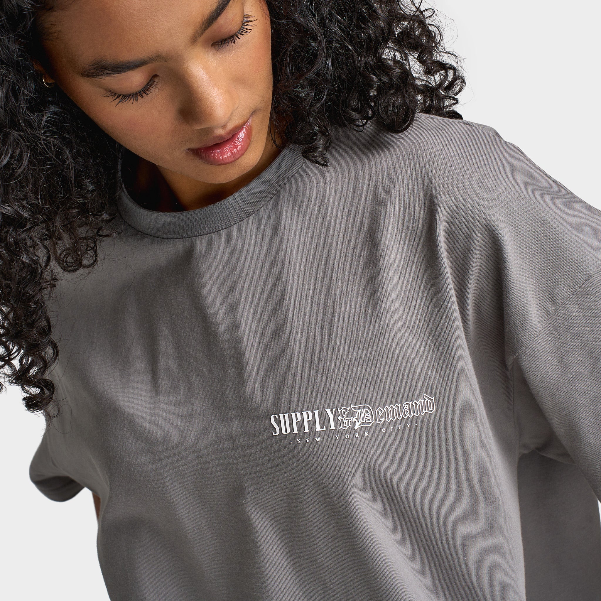 Supply & Demand Women's Scorp Tee / Distressed Grey - Image 4