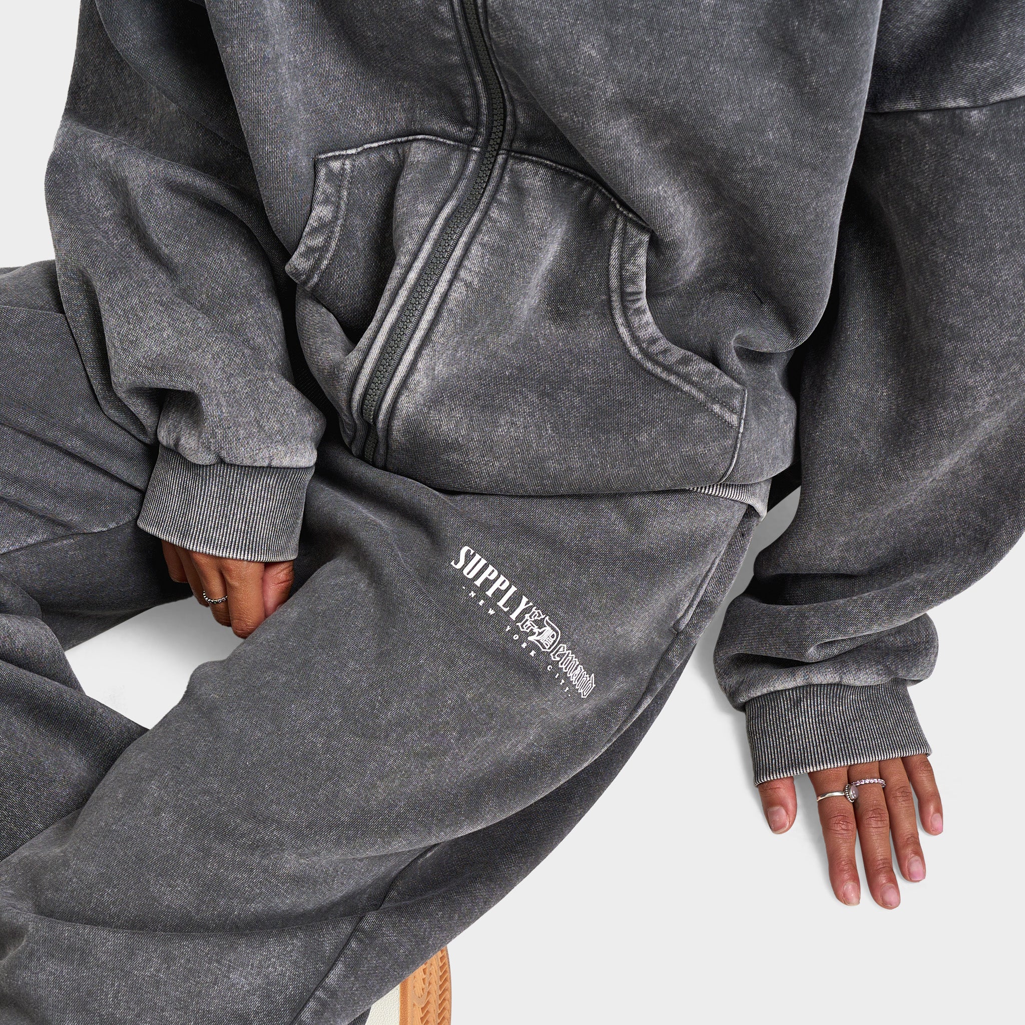 Supply & Demand Women's Scorp Wide Leg Joggers / Dark Grey Wash - Image 5