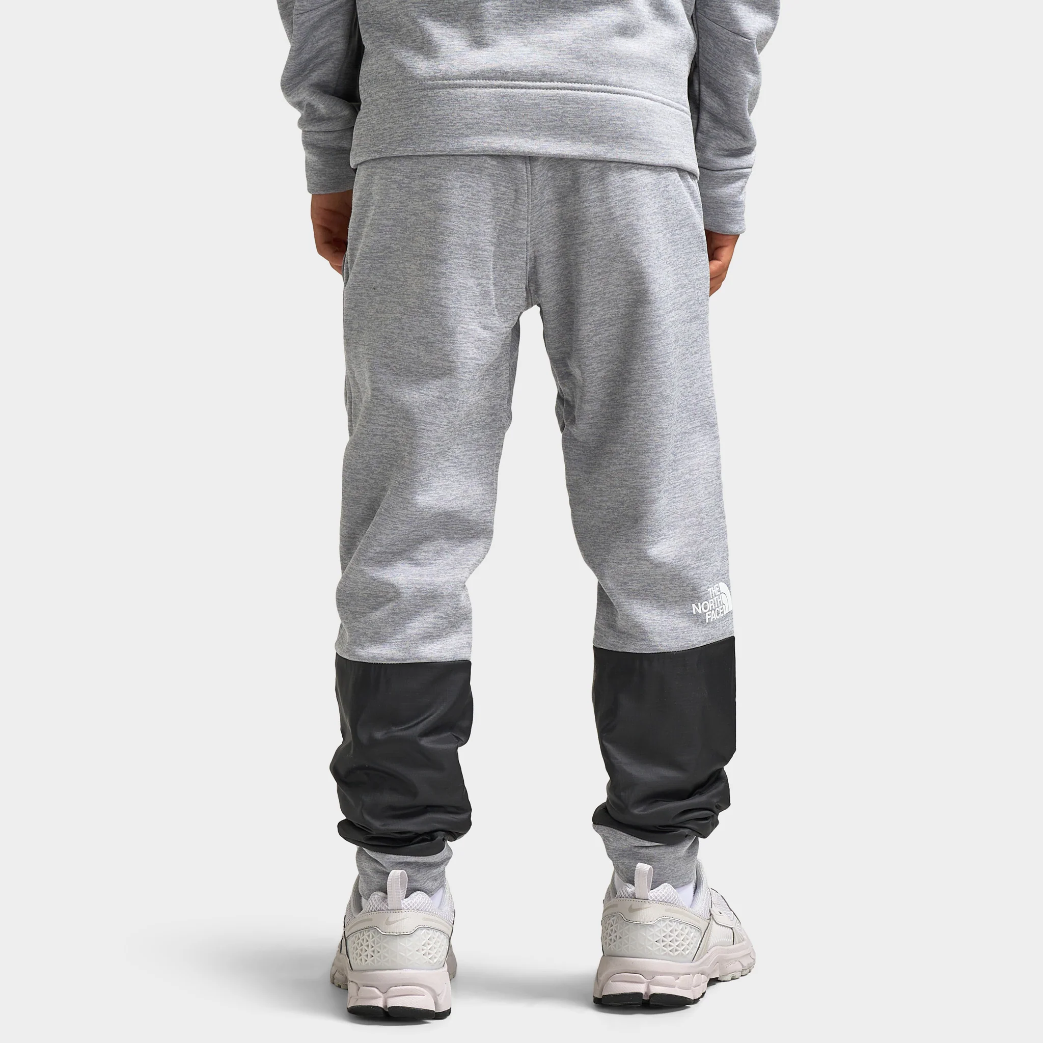 The North Face Juniors' Mittelllegi Fleece Joggers / Heather Grey - Image 2