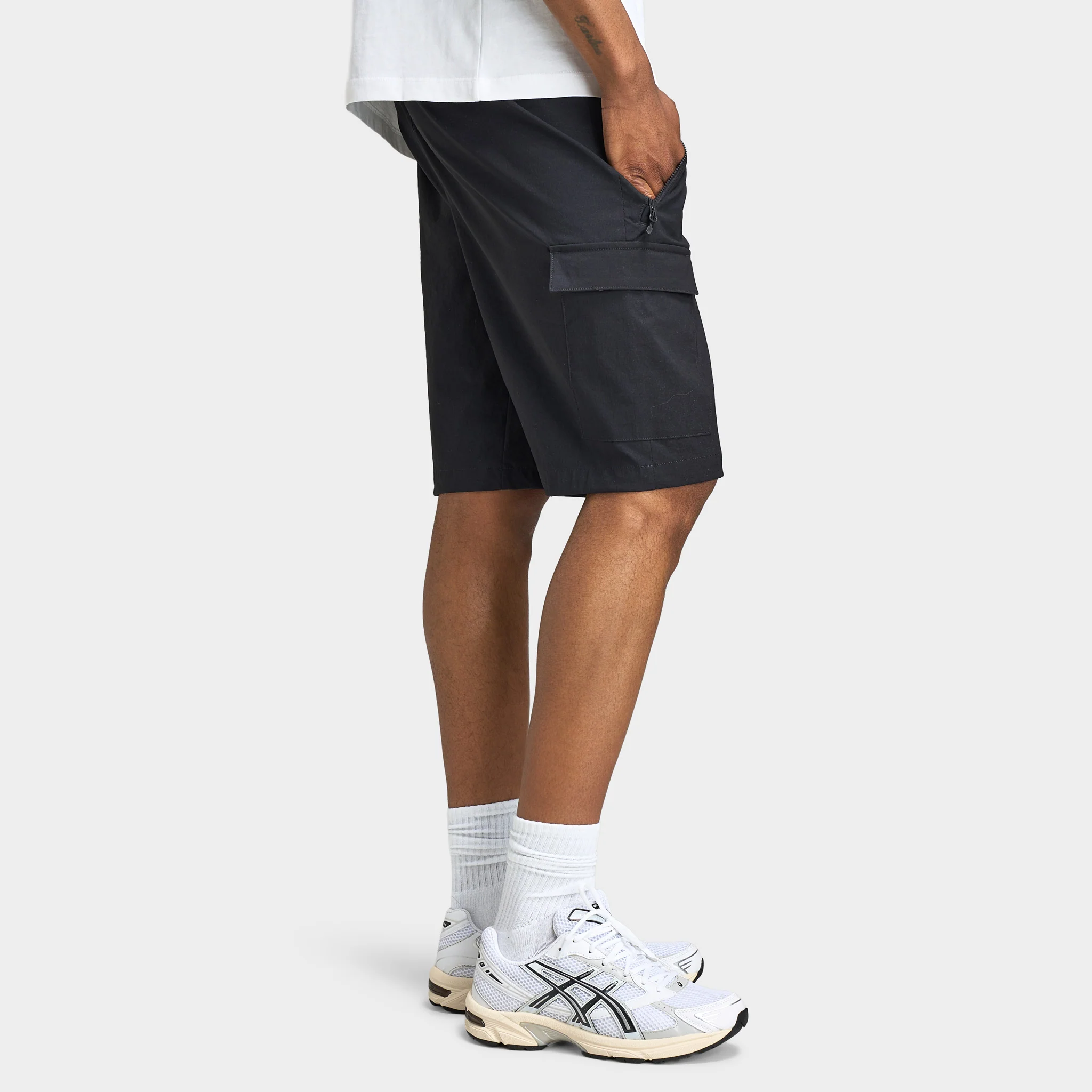 The North Face Trishul Cargo Short / TNF Black - Image 3