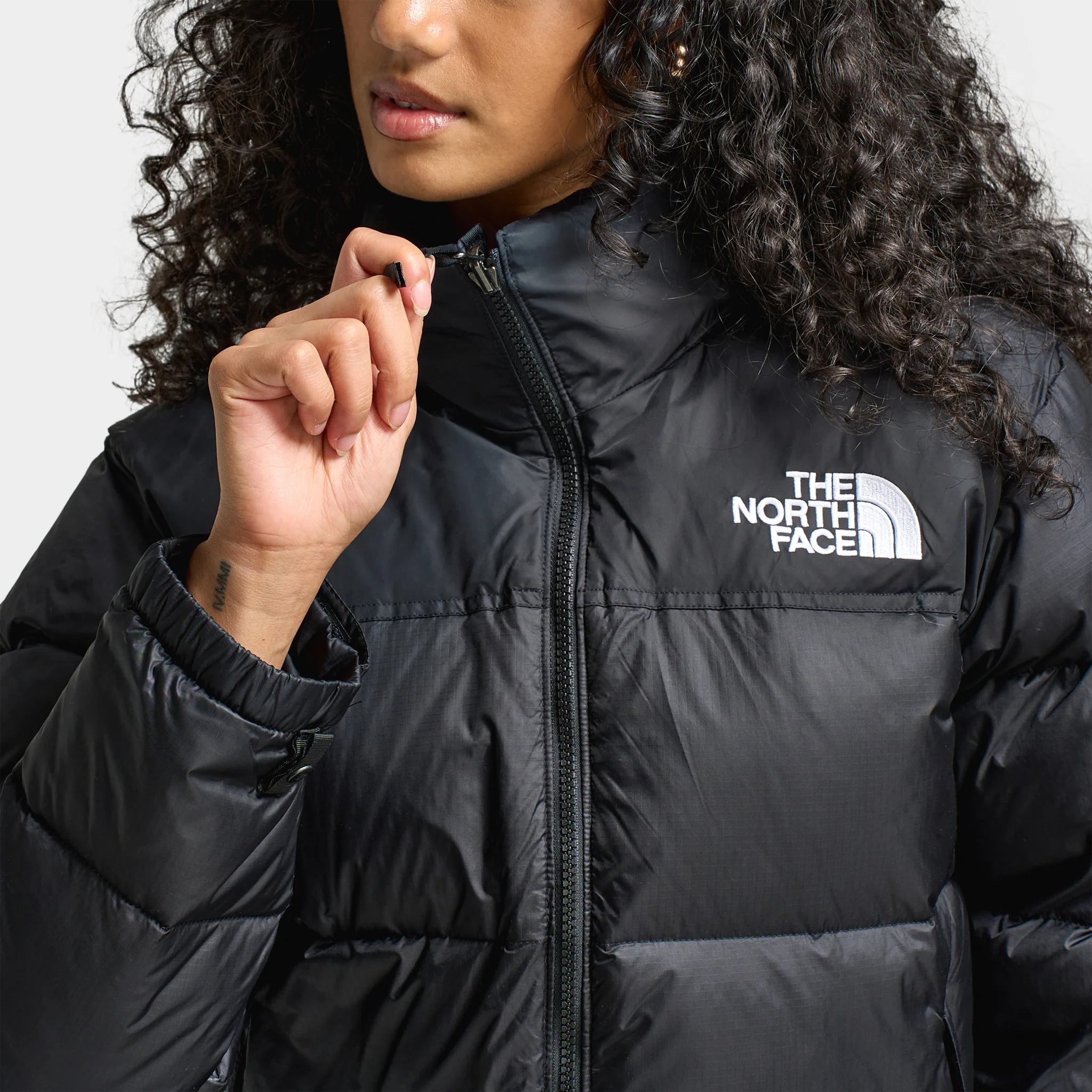 The North Face Women's 1996 Retro Nuptse Jacket Black / Black - Image 3