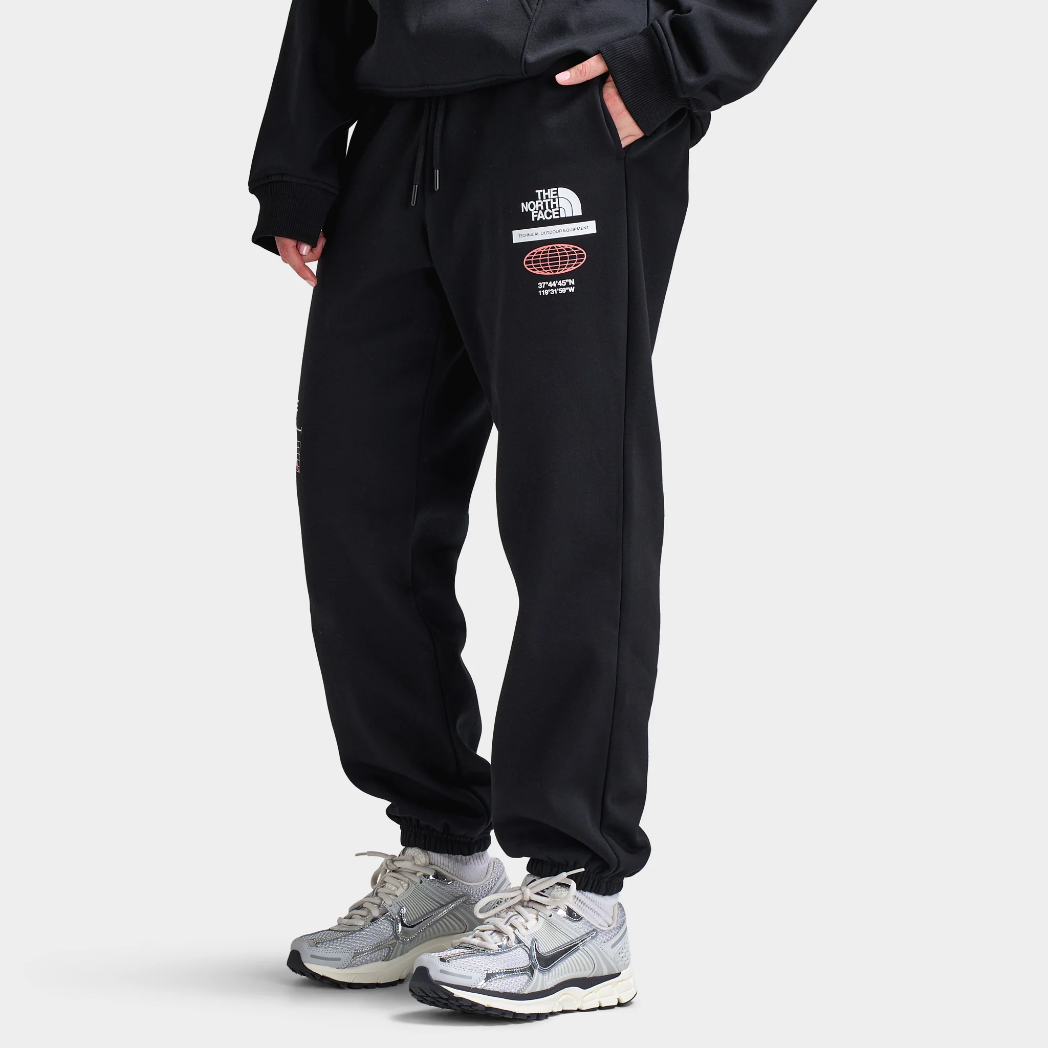 The North Face Women's Multi Tek Relaxed Pants / Black - Image 4