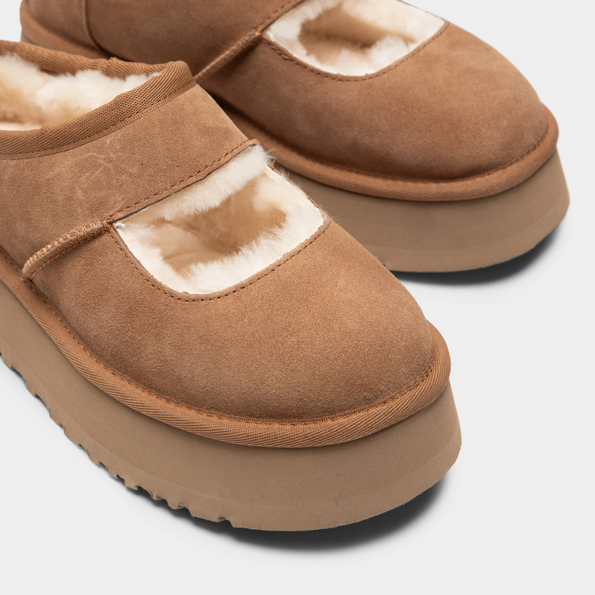 UGG Women's Bea Mary Jane / Chestnut - Image 3