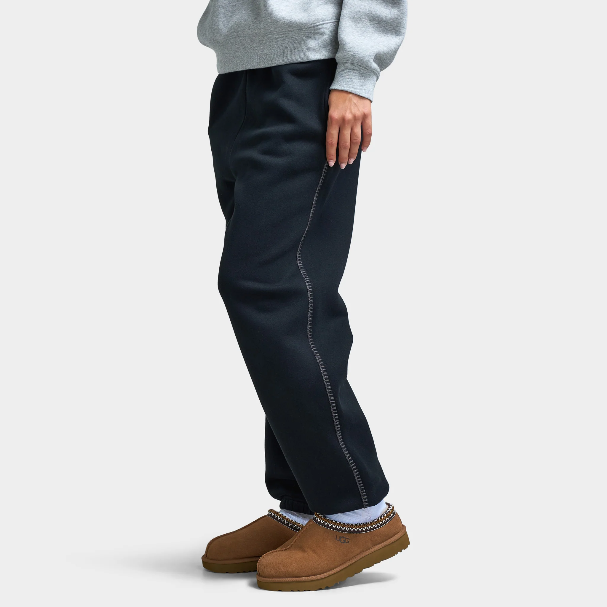 UGG Women's Classic Sweatpants / Black - Image 3