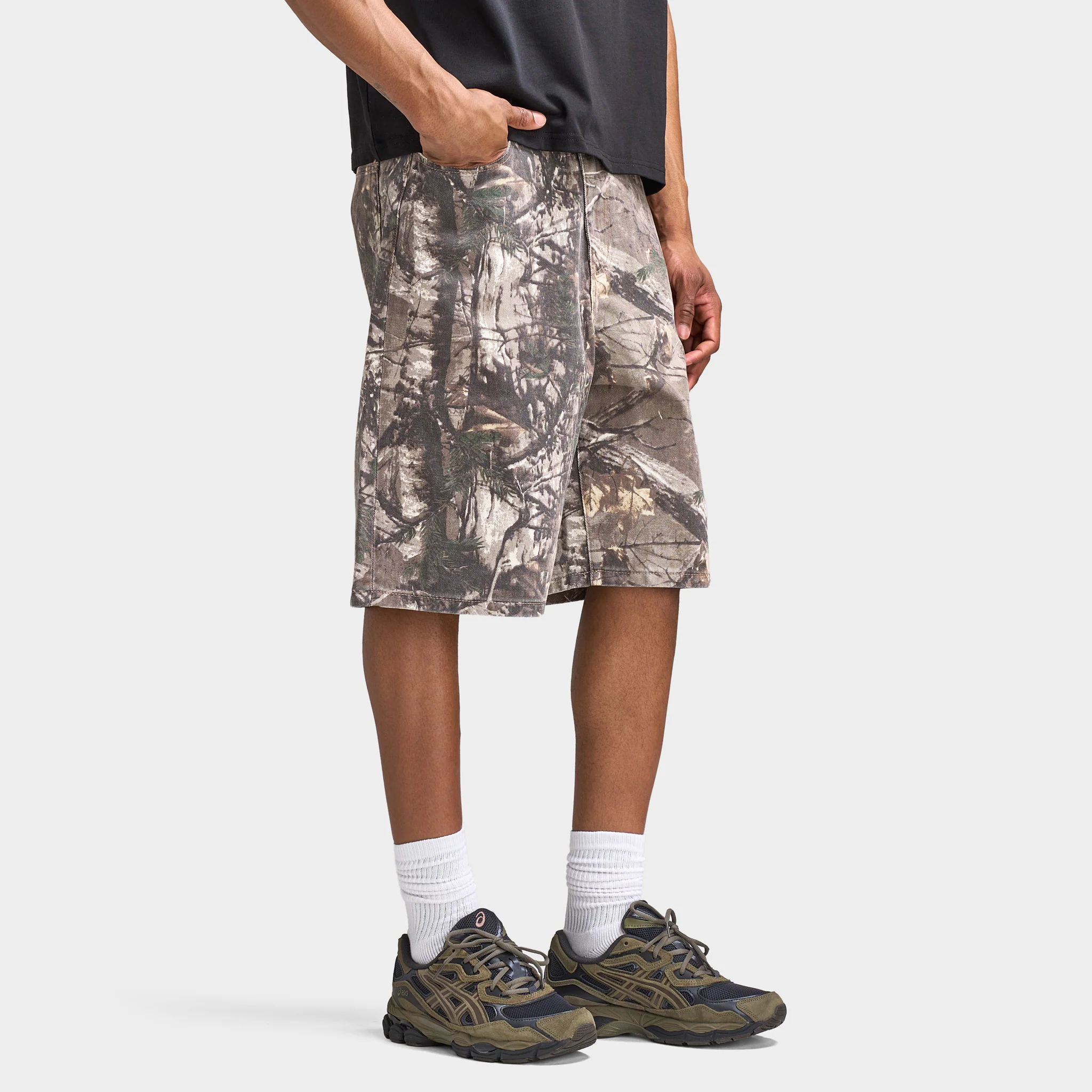 Unlike Humans Savis Shorts / Woodland Camo - Image 5