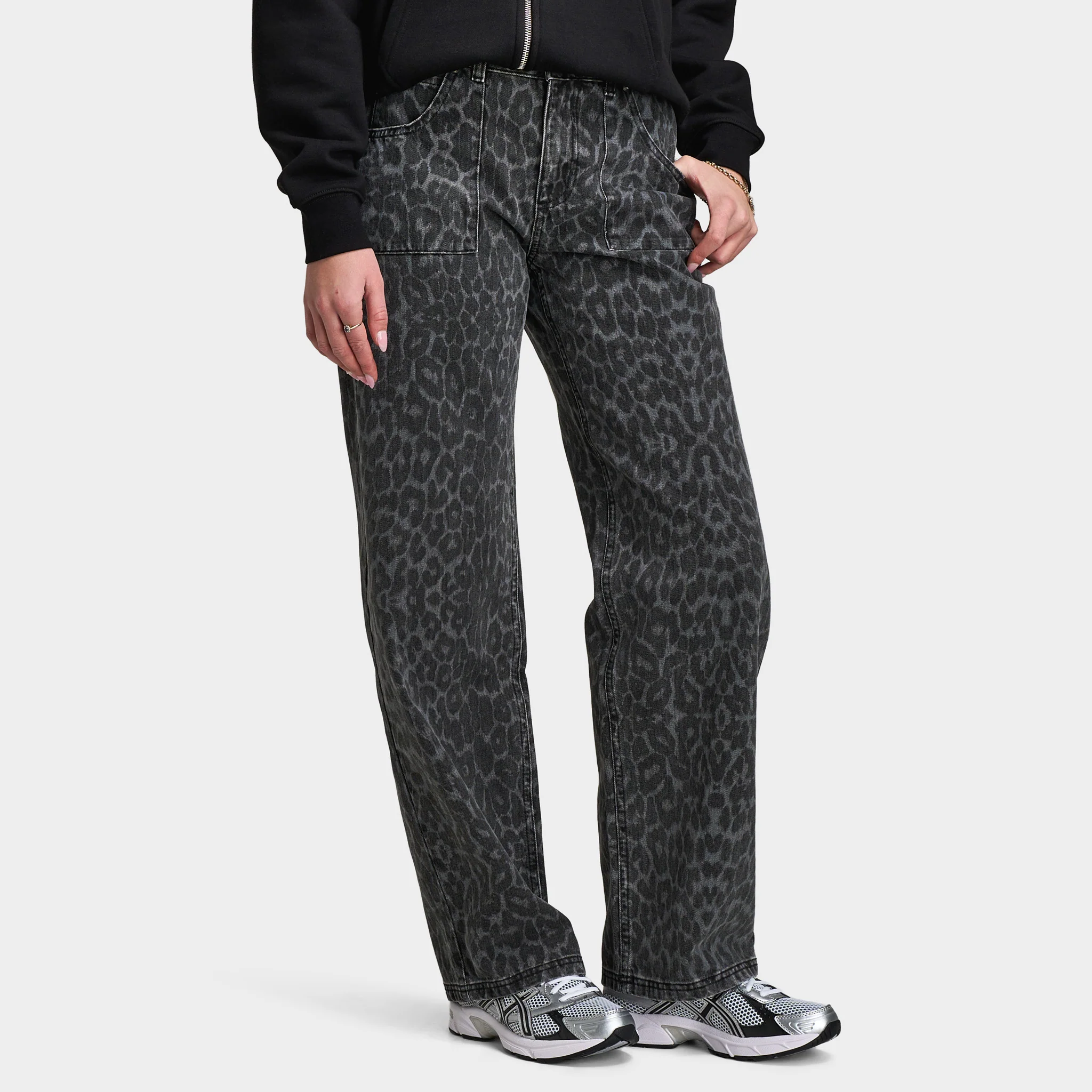 Unlike Humans Women's Jeans / Black Leopard Wash - Image 4