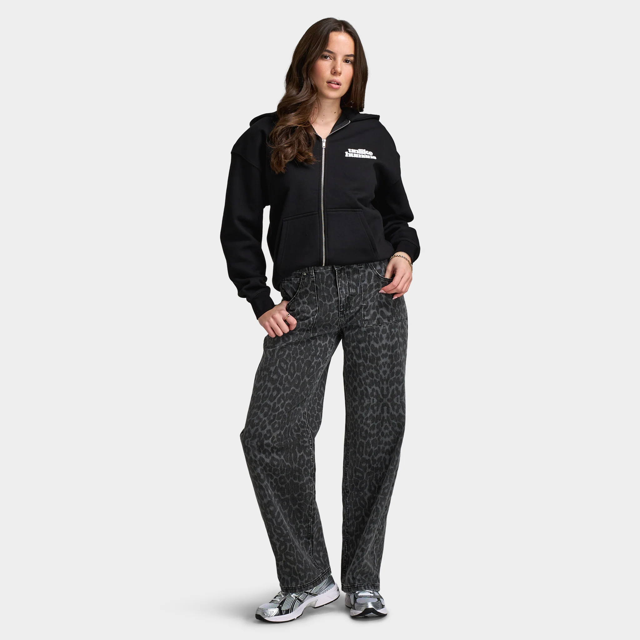 Unlike Humans Women's Jeans / Black Leopard Wash - Image 6