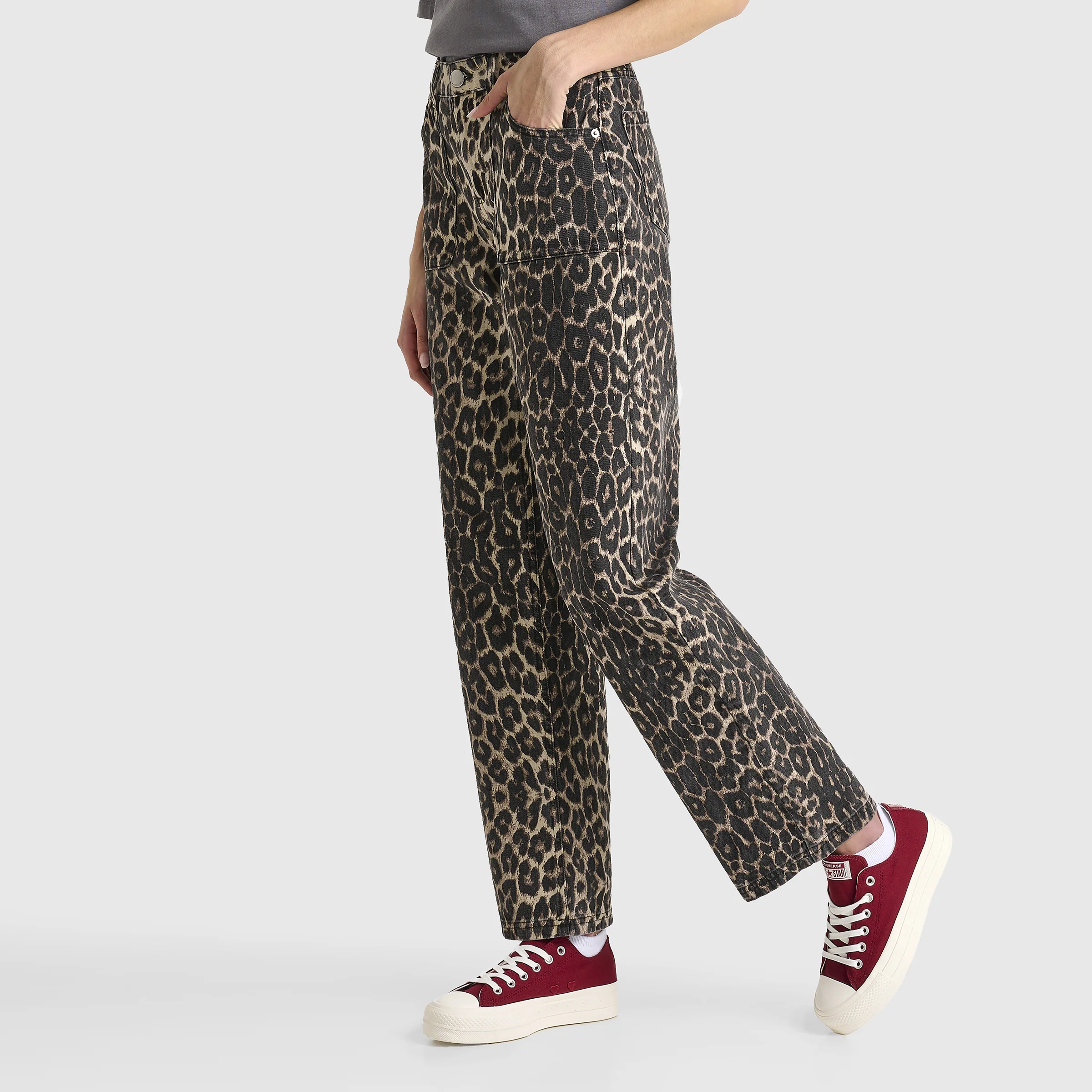 Unlike Humans Women's Jeans / Leopard Wash - Image 3