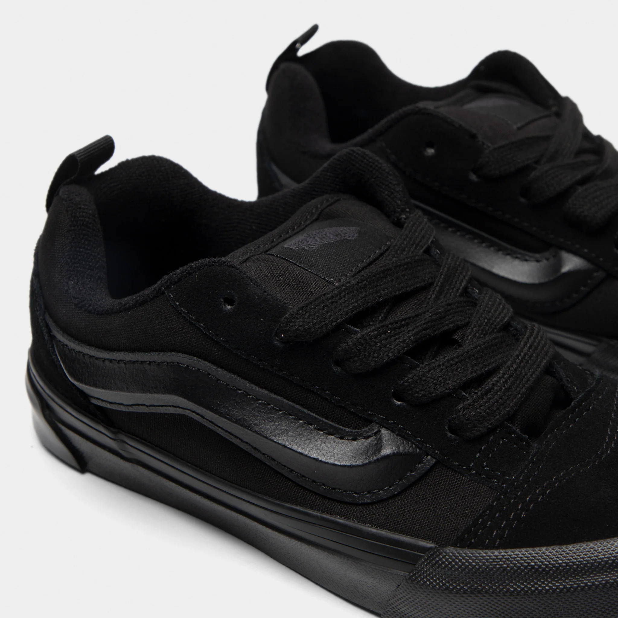 Vans Juniors' Knu Skool Black / Black - Image 3