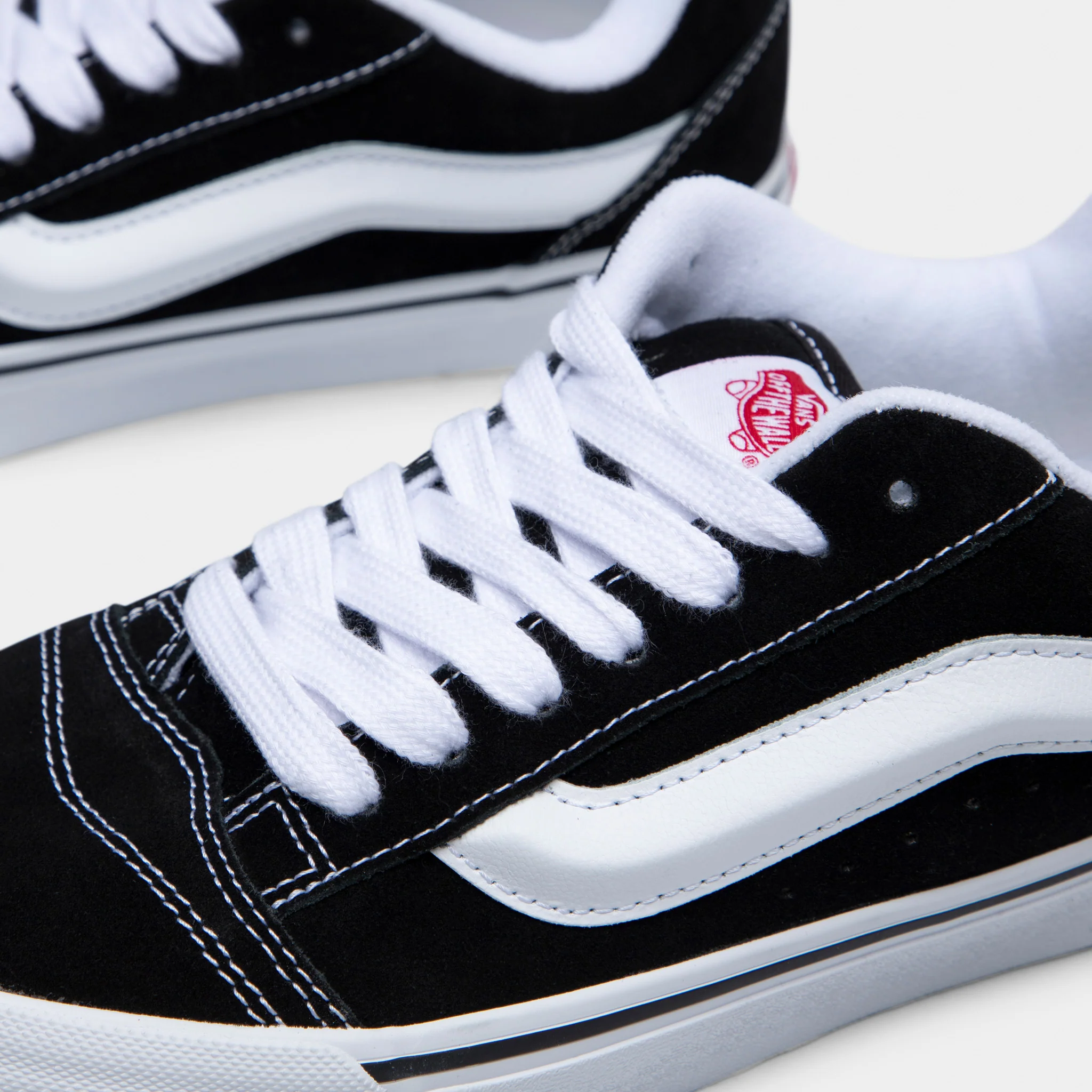 Vans Knu Skool Black / True White - Image 3